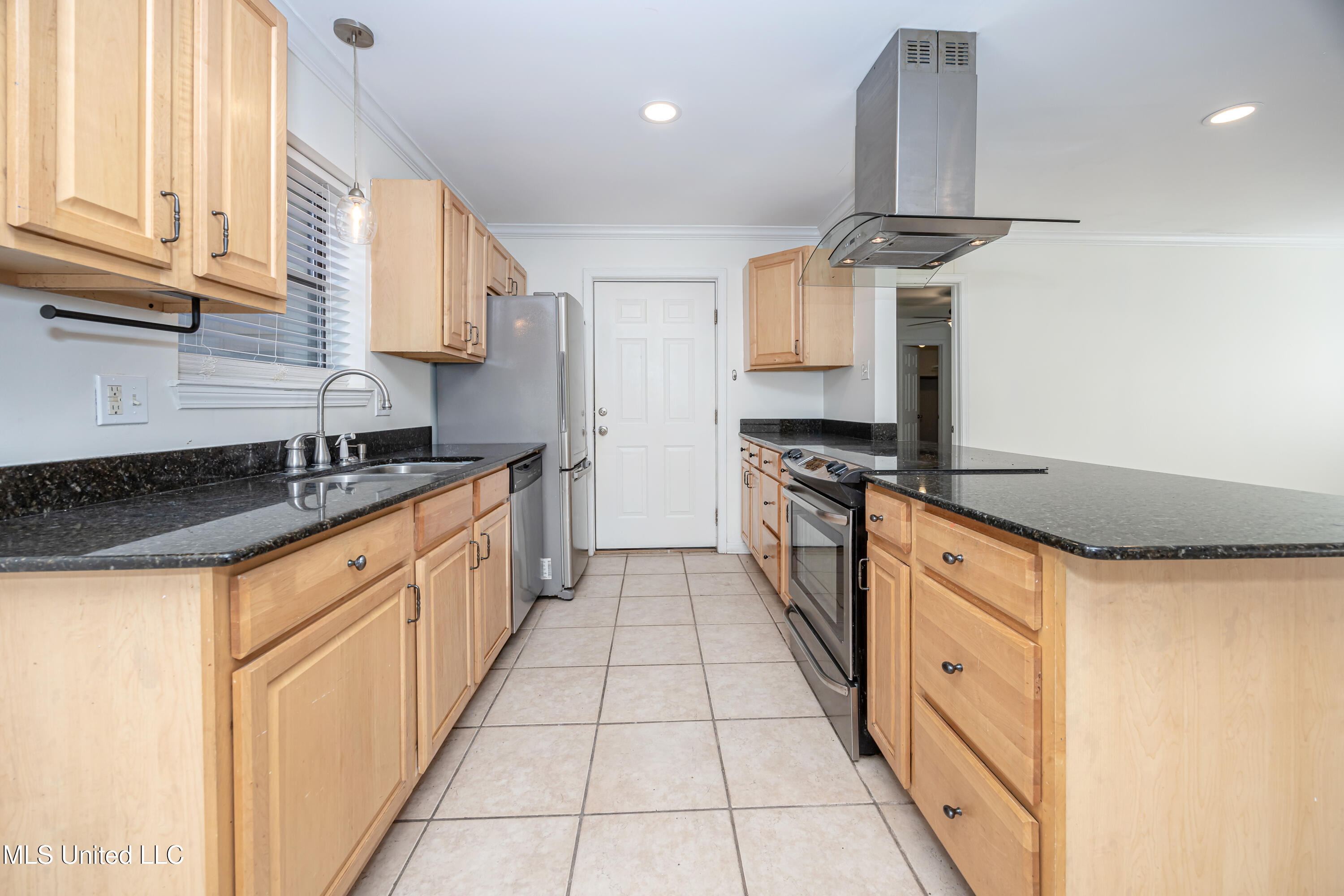 205 Halstead Road Property Photo 16