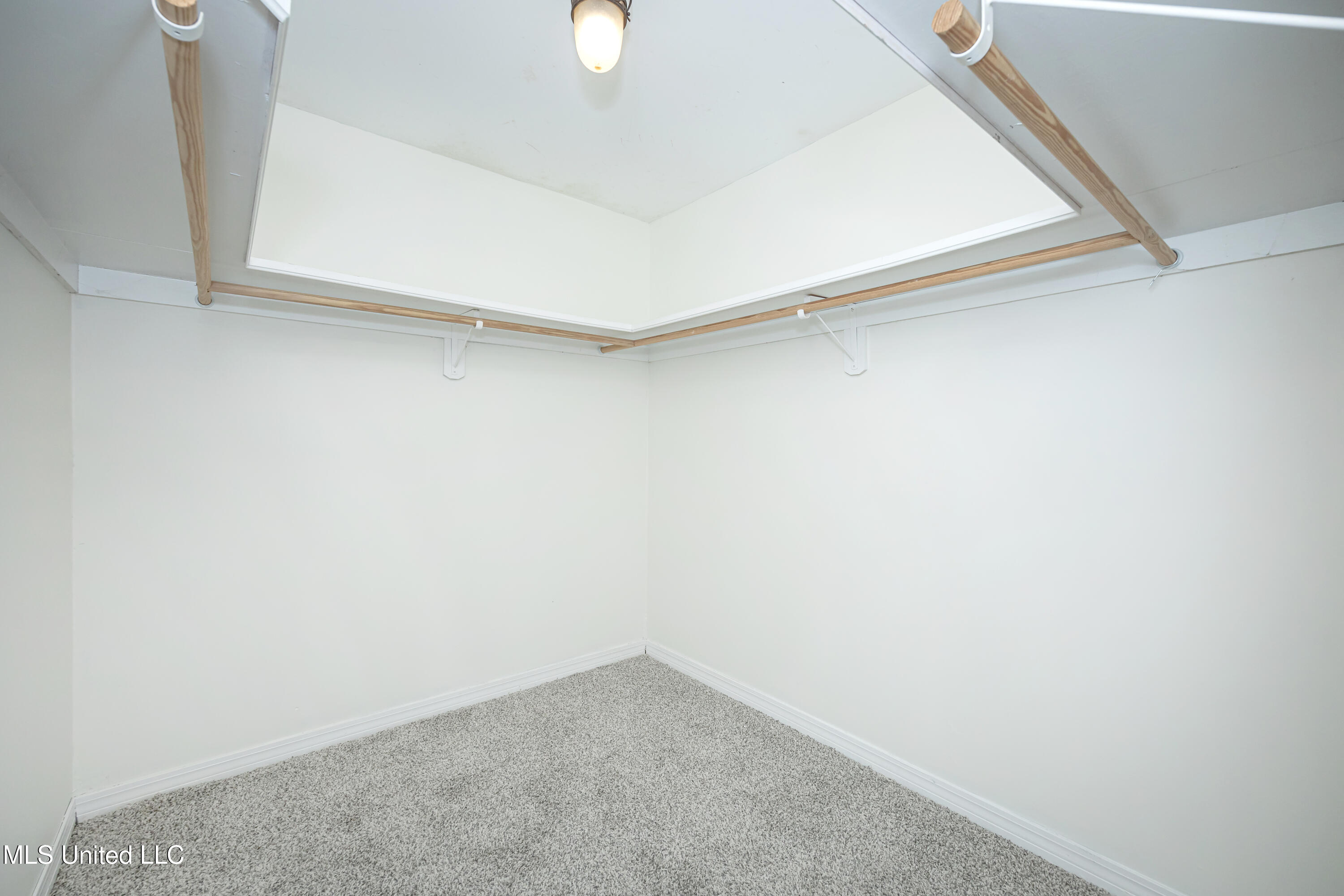 205 Halstead Road Property Photo 22