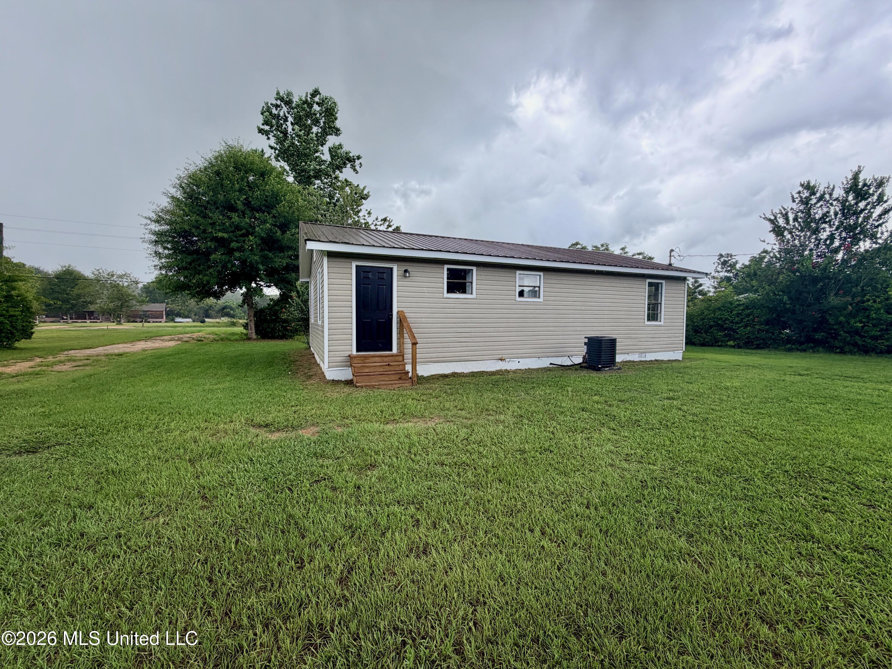 184 Brushy Creek Road Property Photo 4