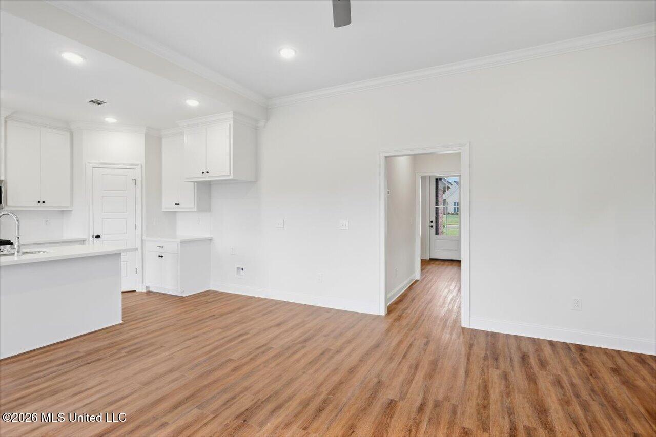 704 Kathleen Drive Property Photo 6