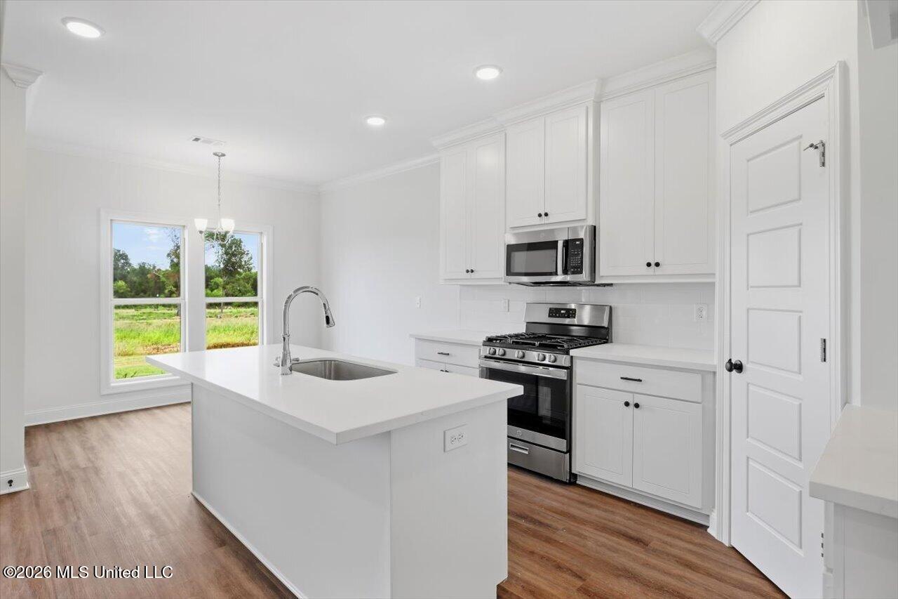 704 Kathleen Drive Property Photo 11