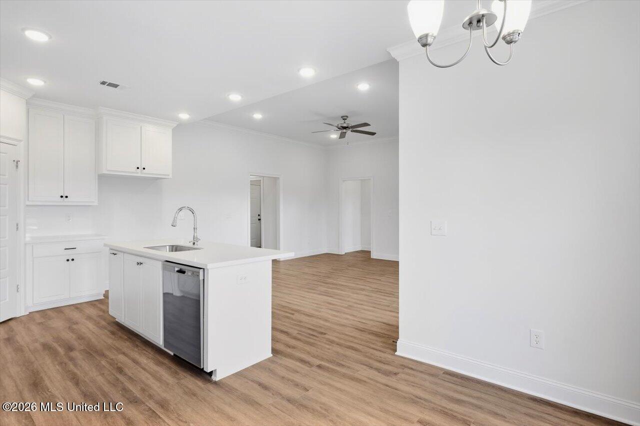 704 Kathleen Drive Property Photo 14