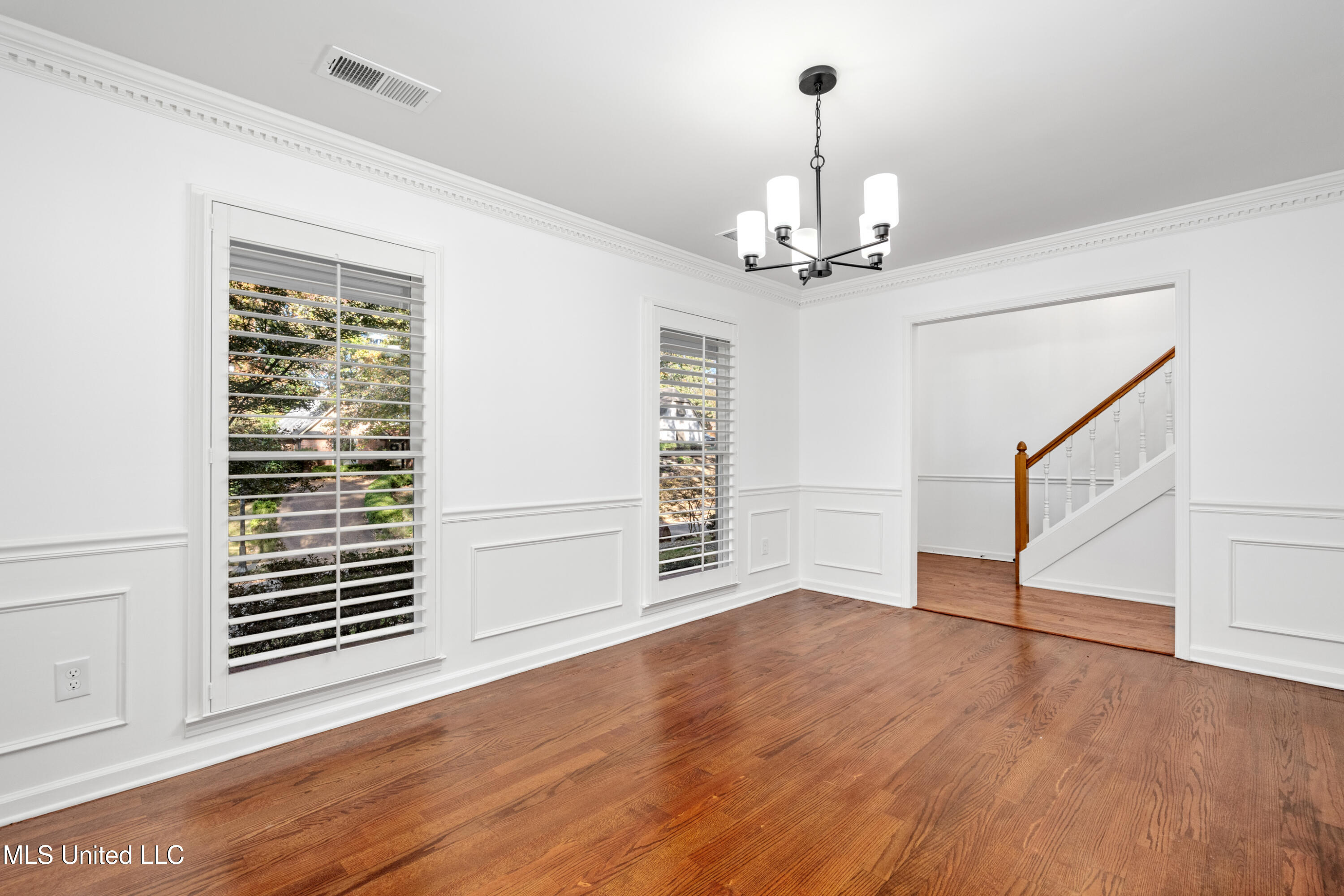 8675 Cedar Farms Drive Property Photo 10