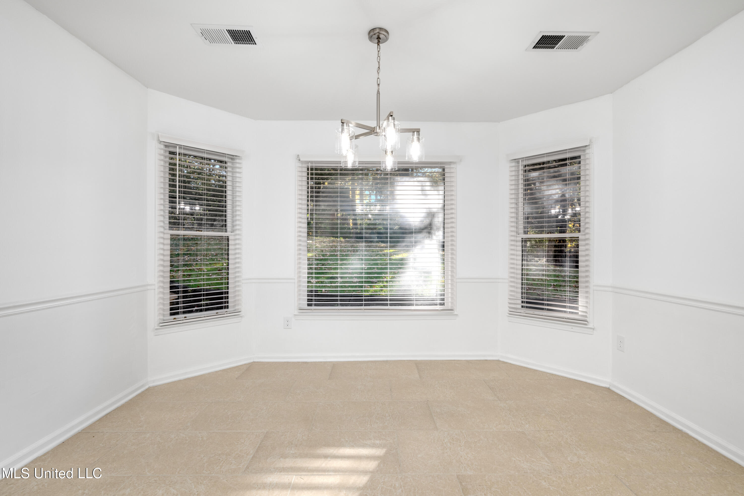 8675 Cedar Farms Drive Property Photo 20