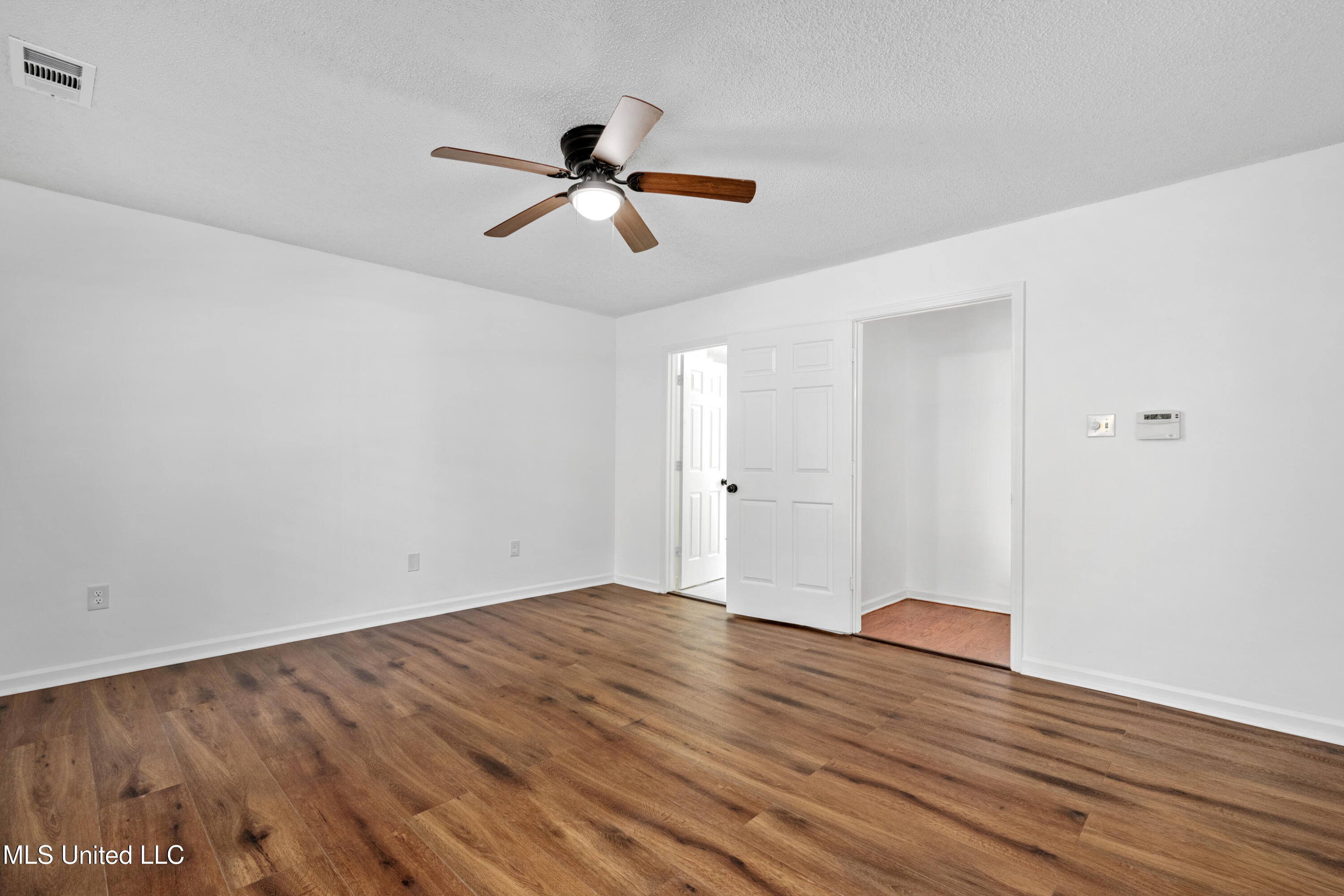8675 Cedar Farms Drive Property Photo 25
