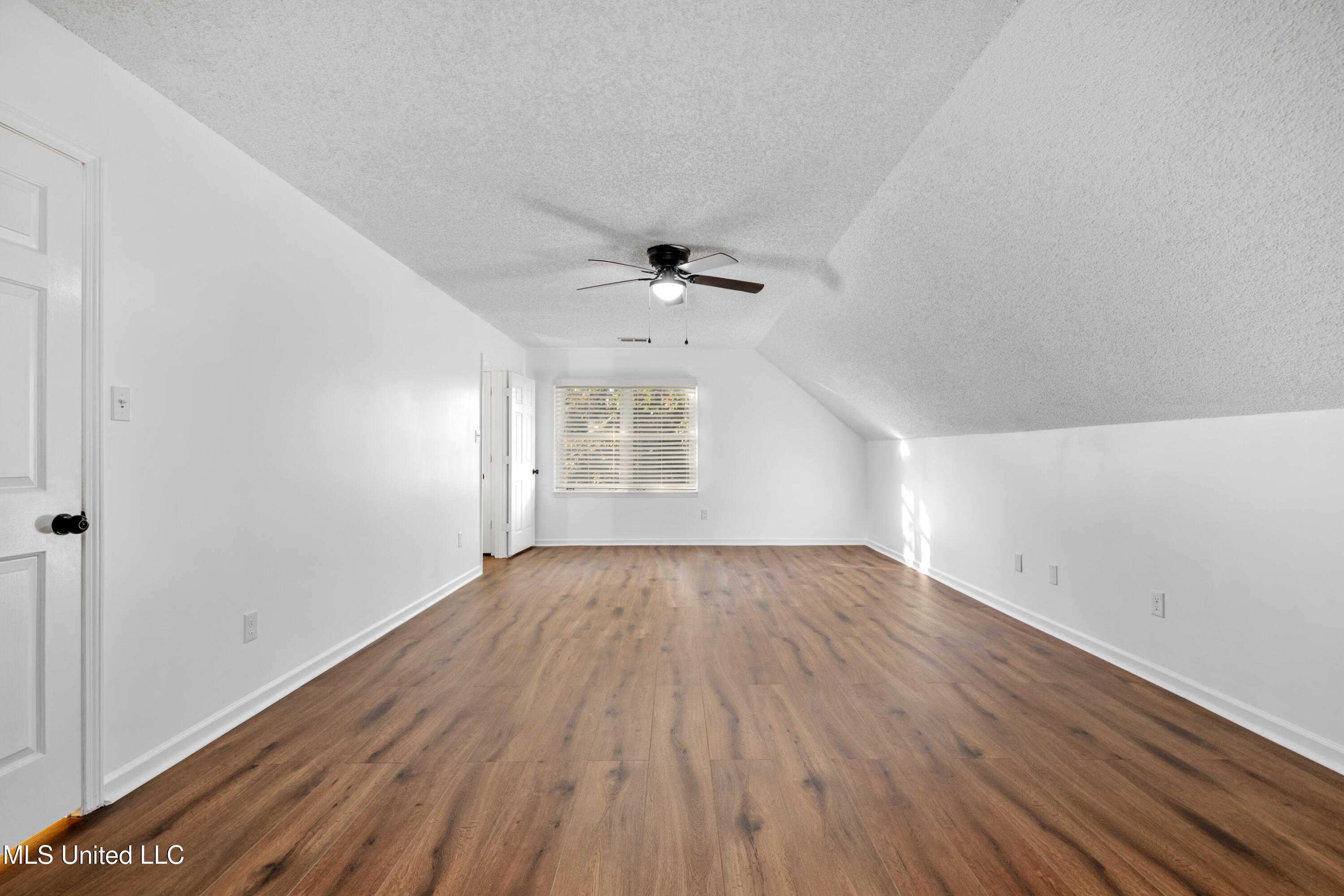 8675 Cedar Farms Drive Property Photo 37