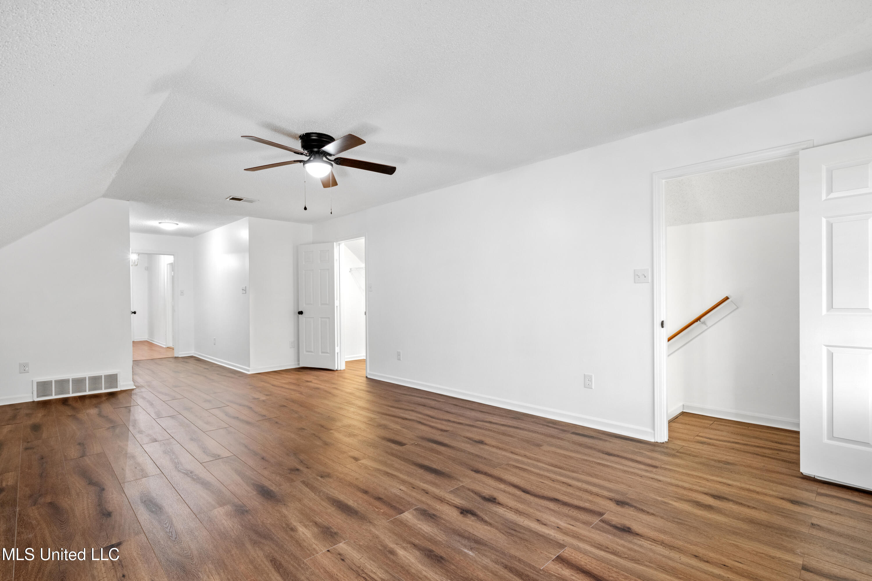 8675 Cedar Farms Drive Property Photo 38