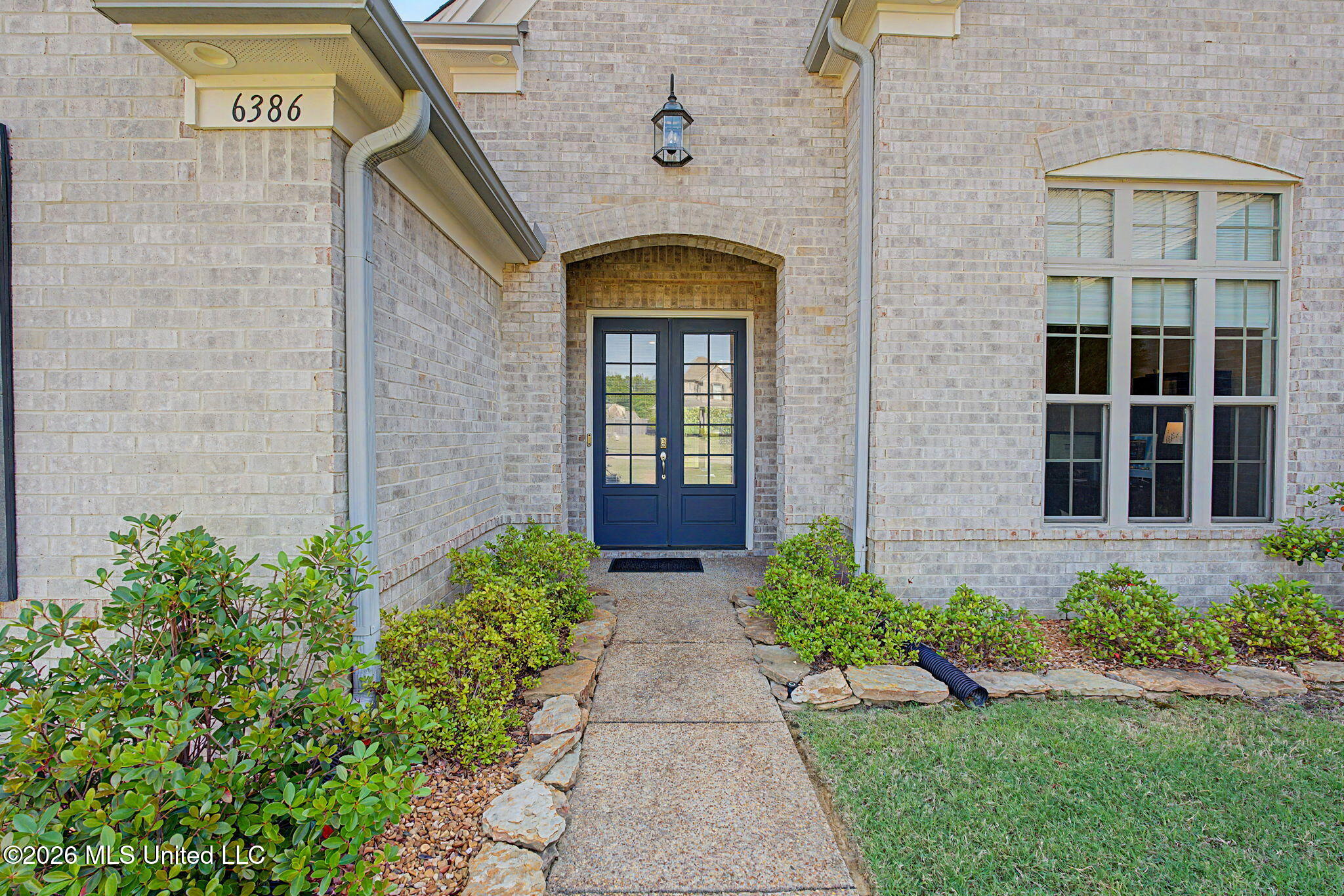 6386 Houston Lane Property Photo 3