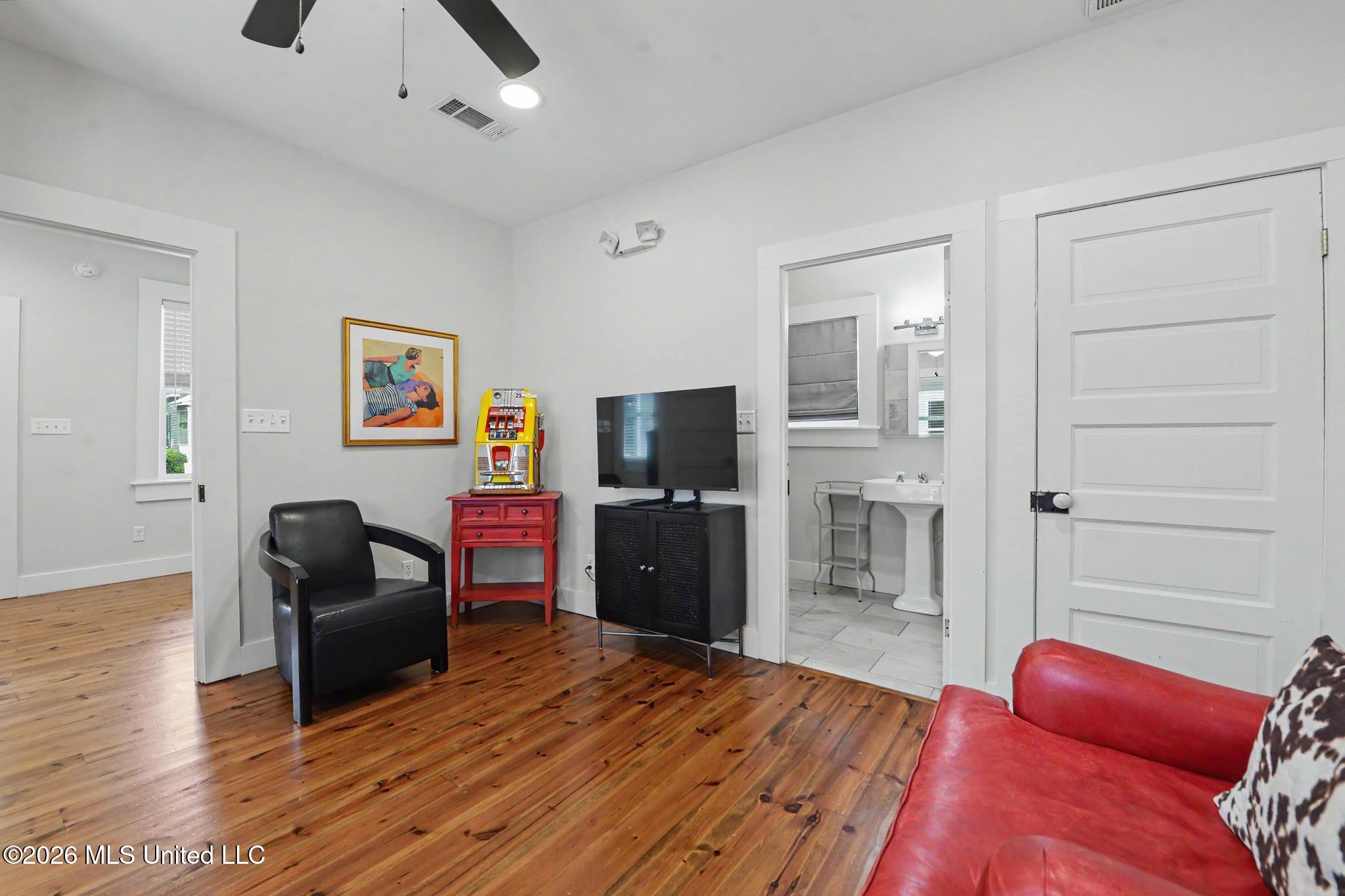 1309 Bowen Avenue Property Photo 26