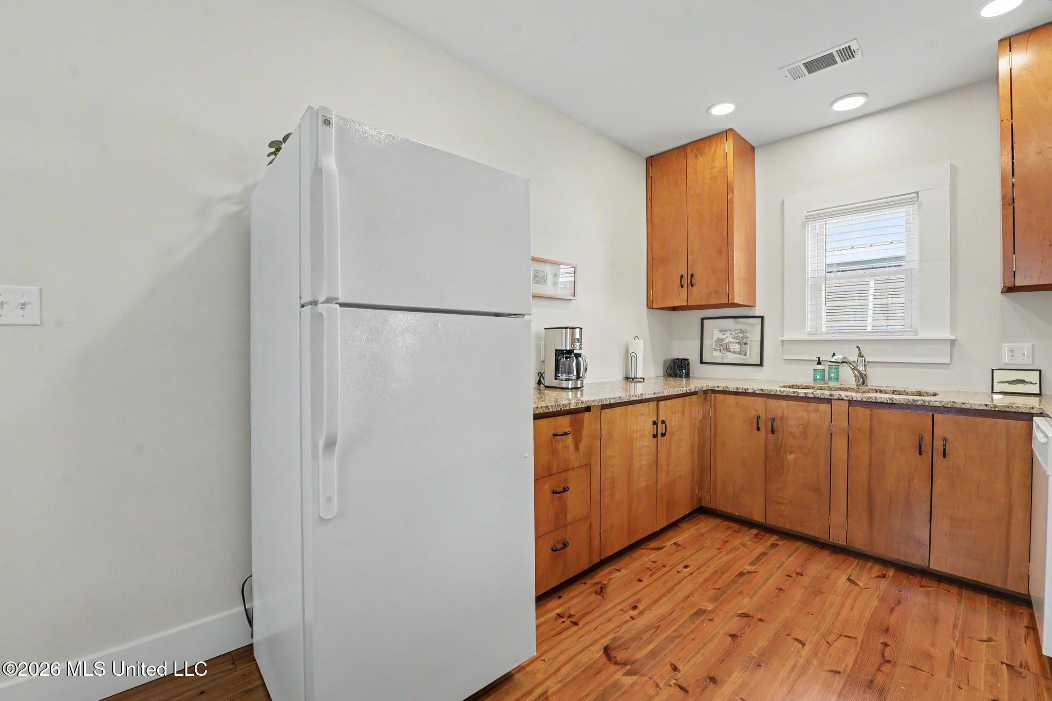 1309 Bowen Avenue Property Photo 31