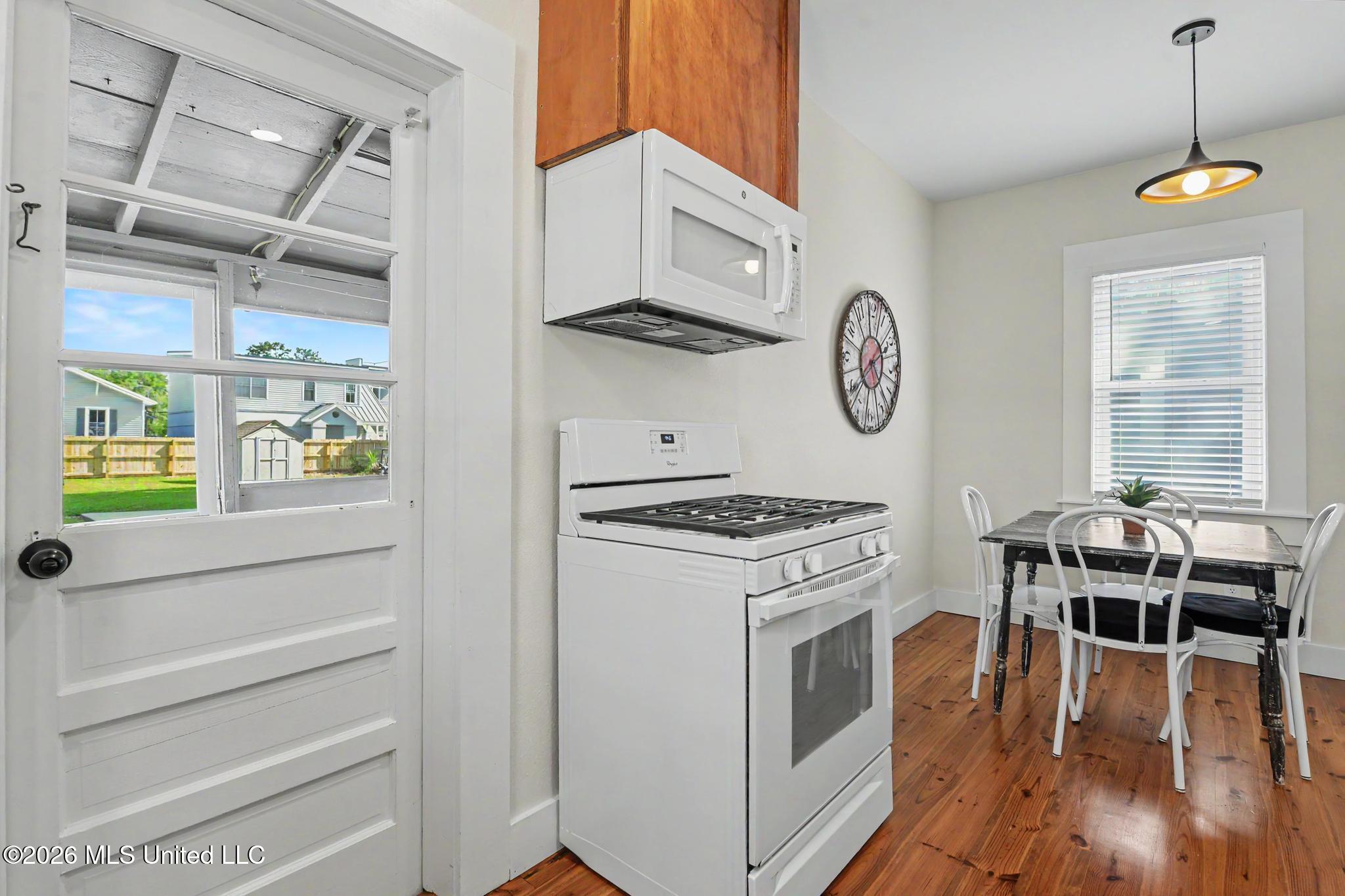 1309 Bowen Avenue Property Photo 32
