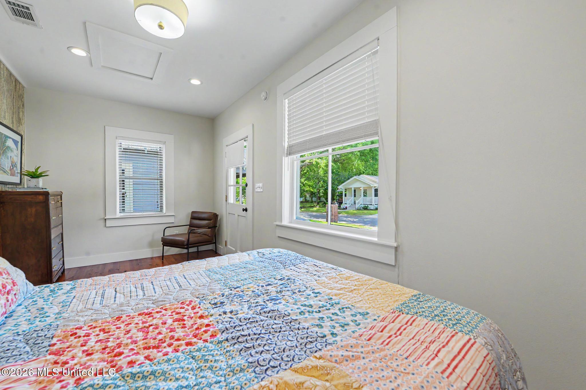 1309 Bowen Avenue Property Photo 35