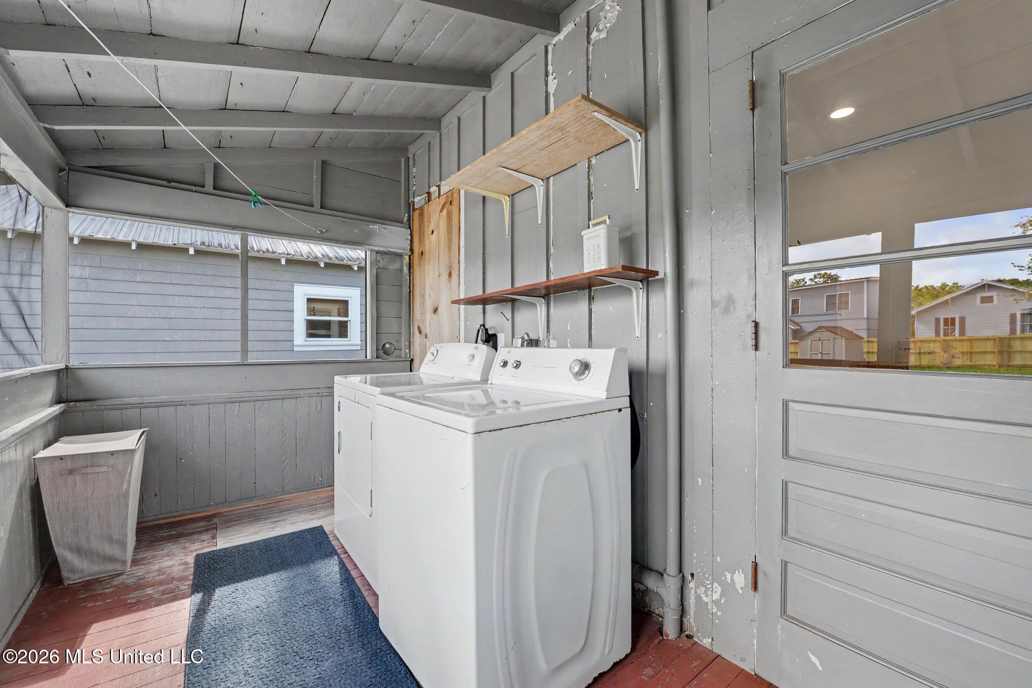 1309 Bowen Avenue Property Photo 38