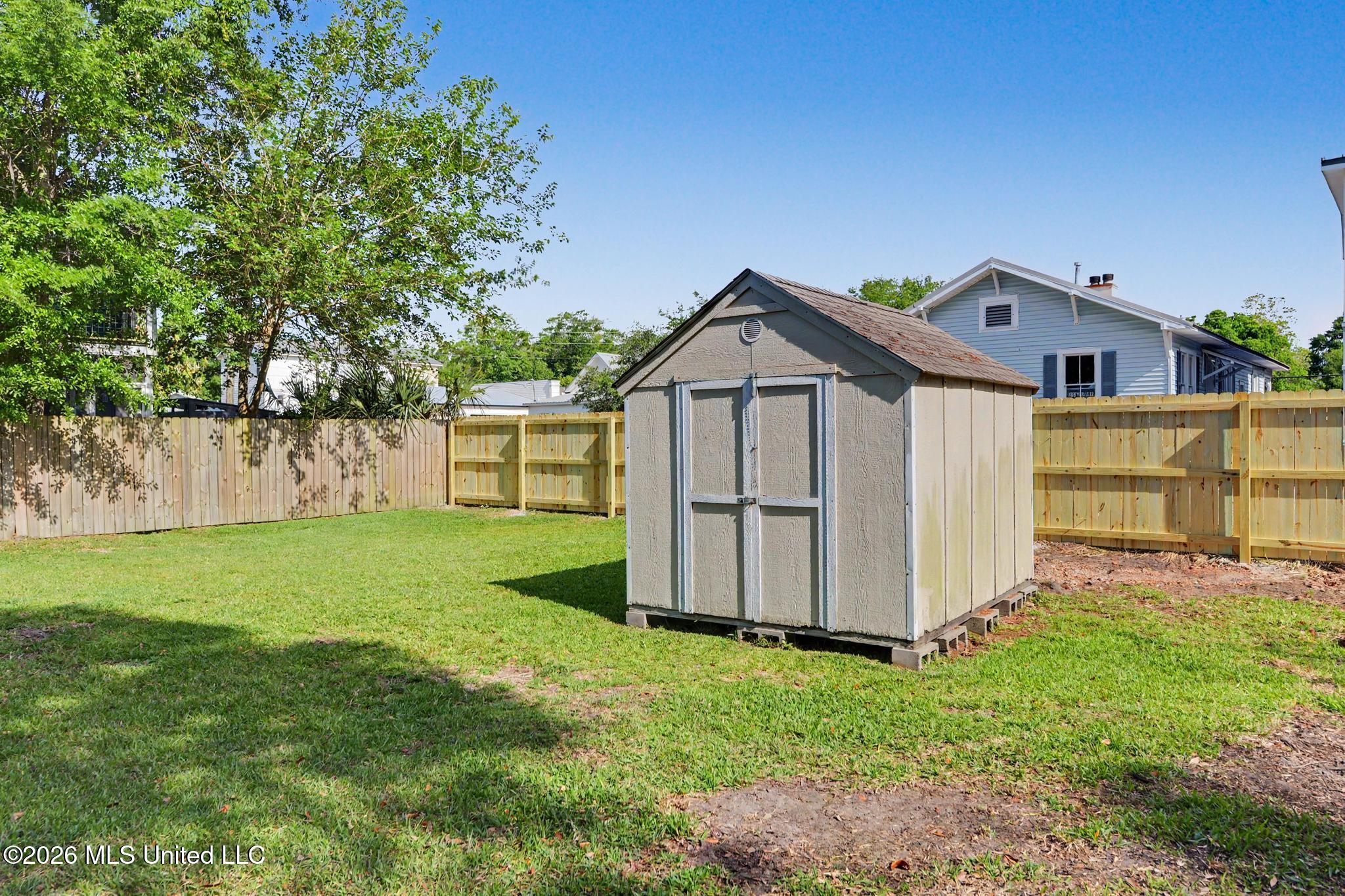 1309 Bowen Avenue Property Photo 39