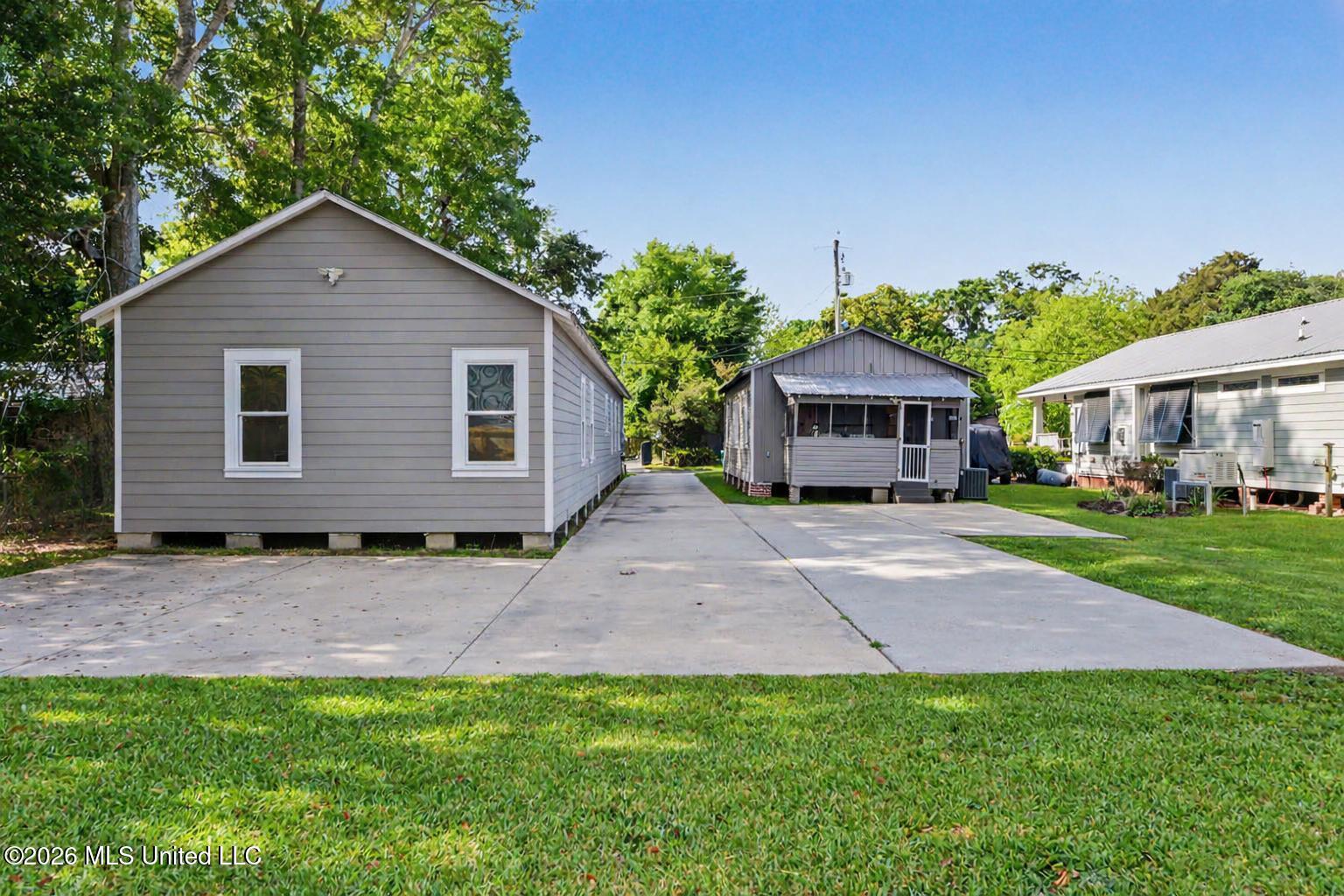 1309 Bowen Avenue Property Photo 40