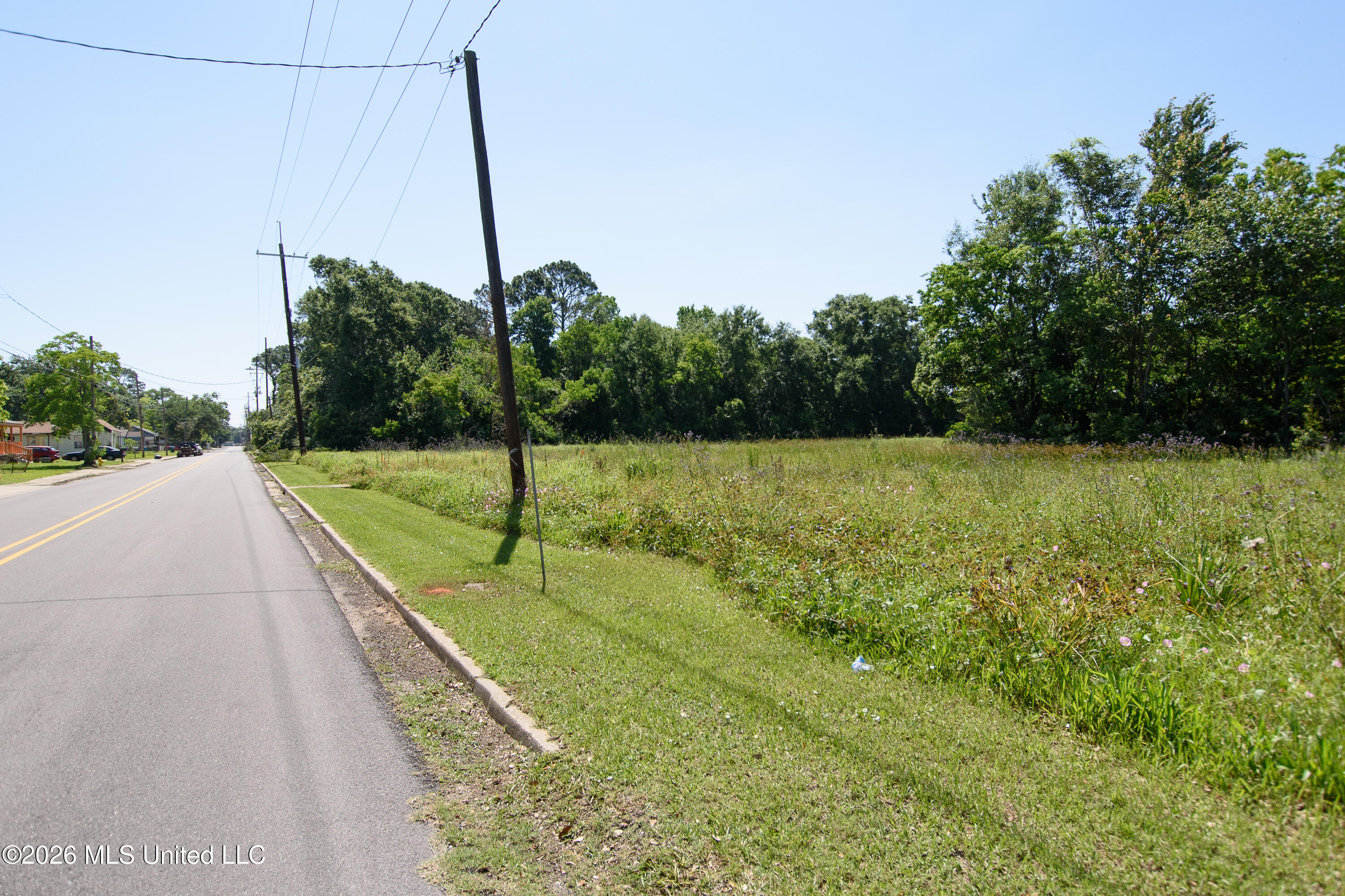 E Krebs Avenue Property Photo 1
