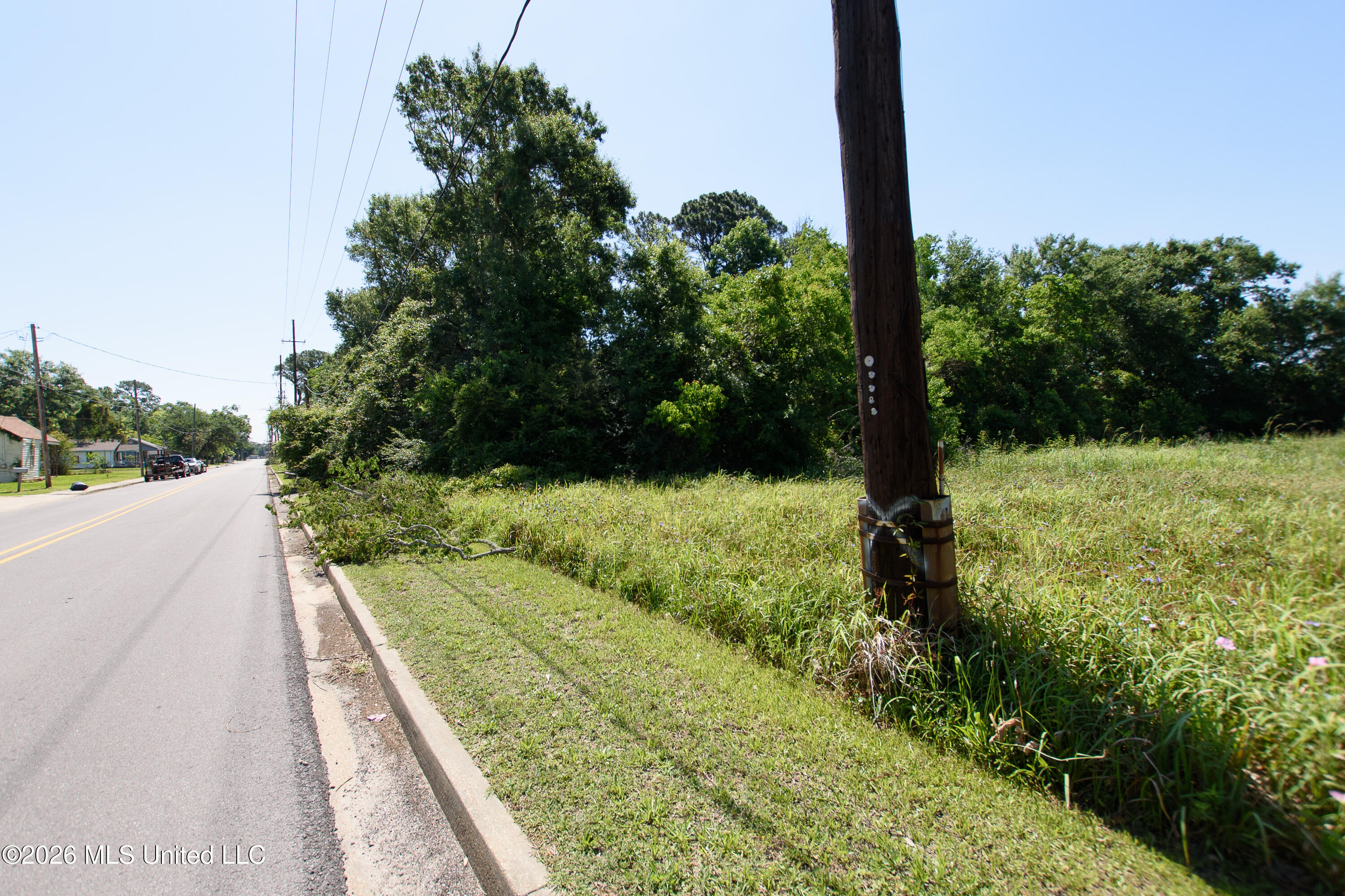 E Krebs Avenue Property Photo 4