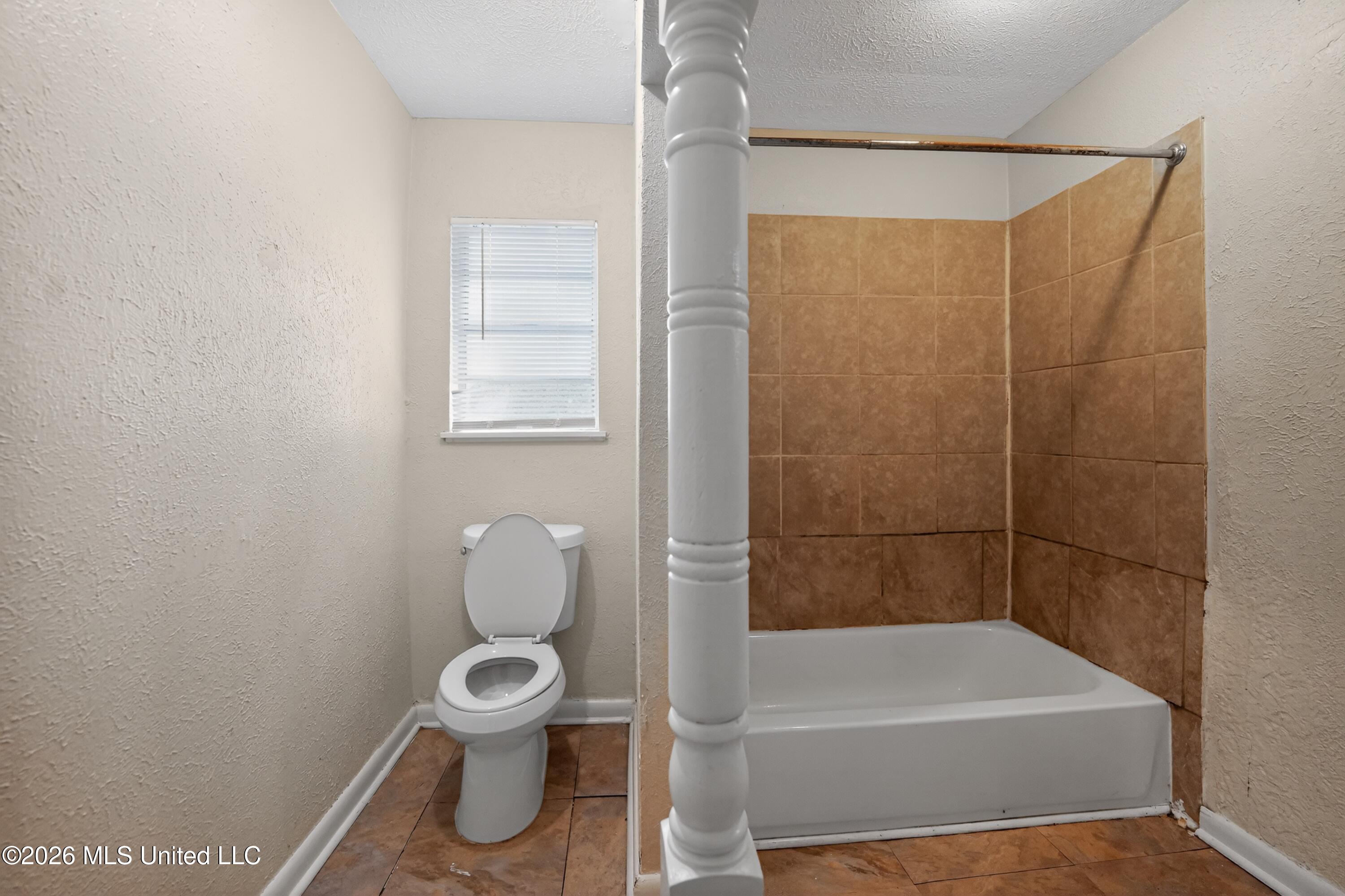 1940 Ventura Drive Property Photo 41