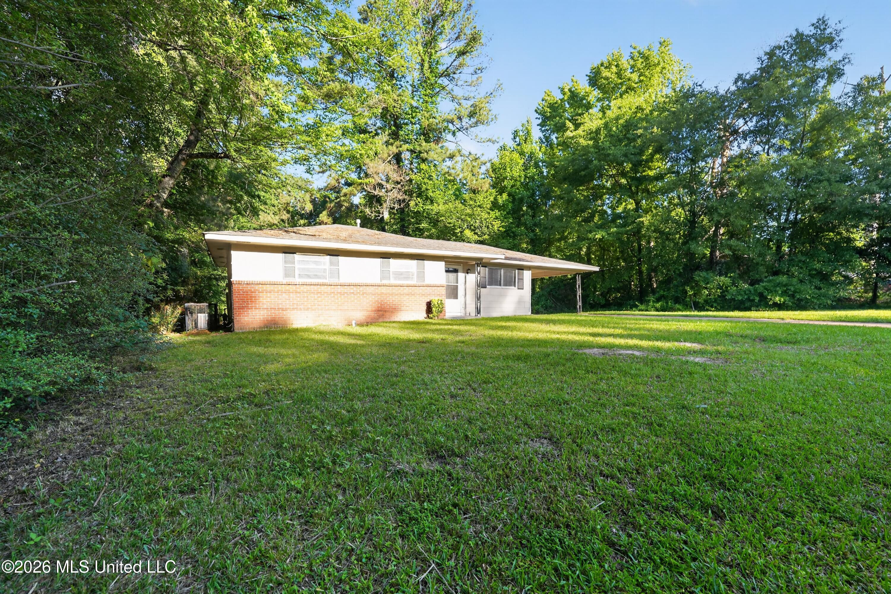 1439 Gibralter Drive Property Photo 4