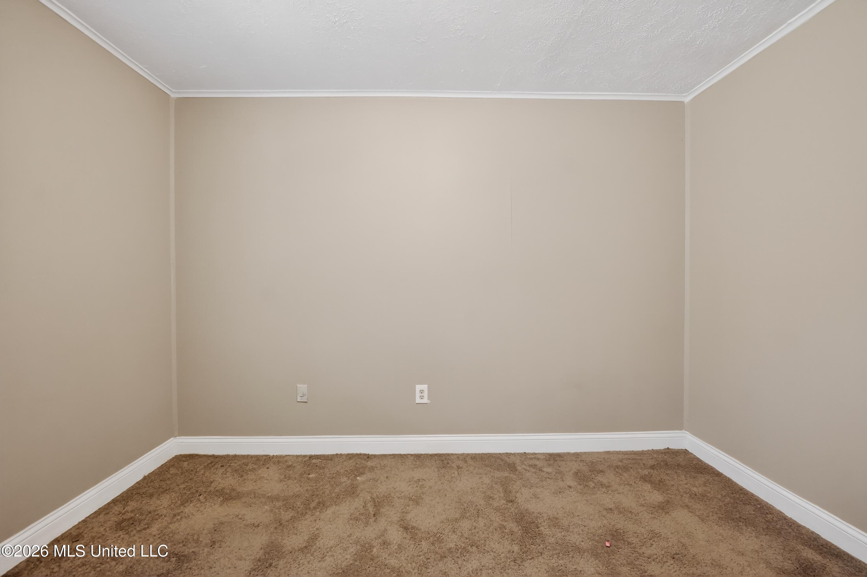 150 Hayes Drive Property Photo 9