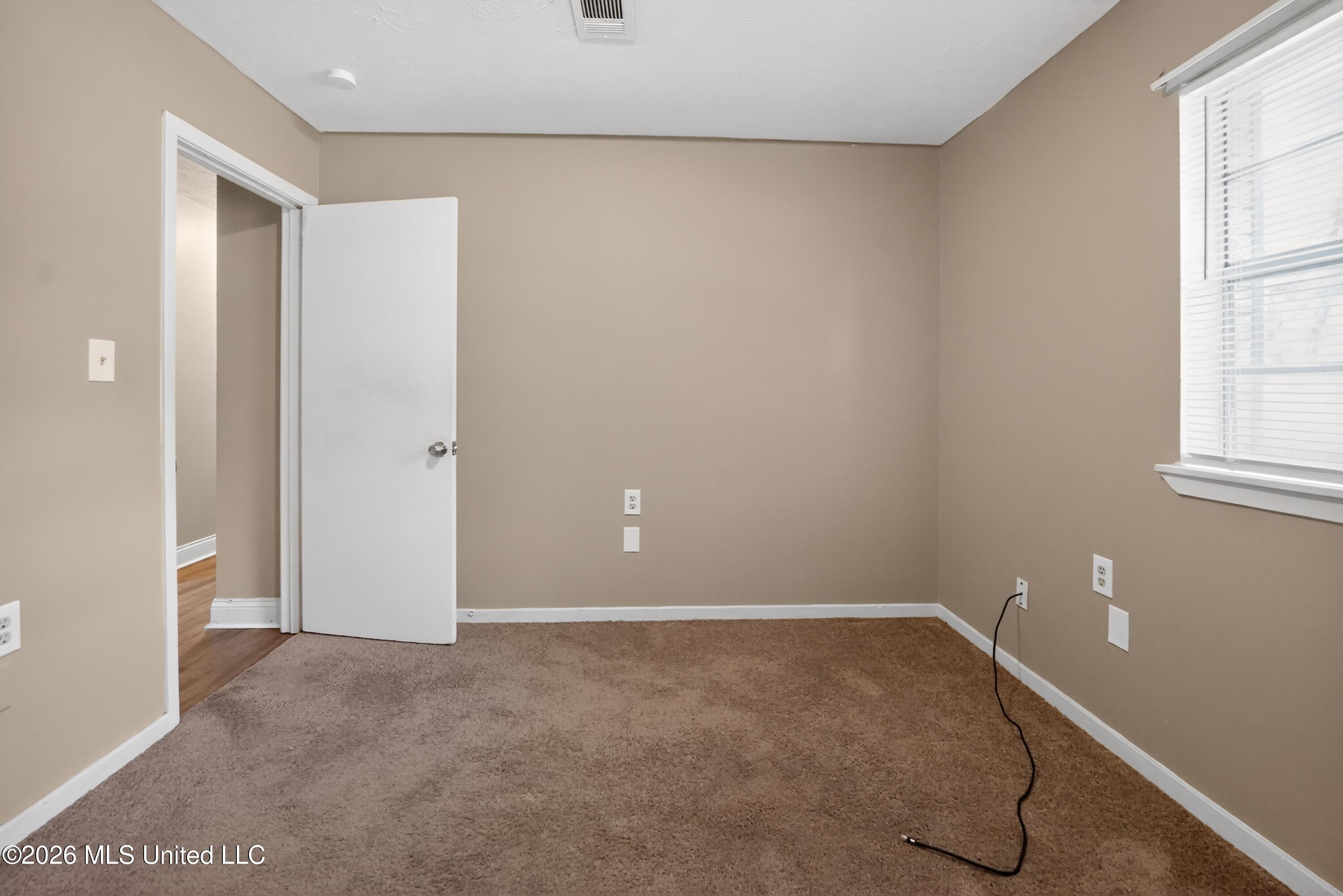 150 Hayes Drive Property Photo 16