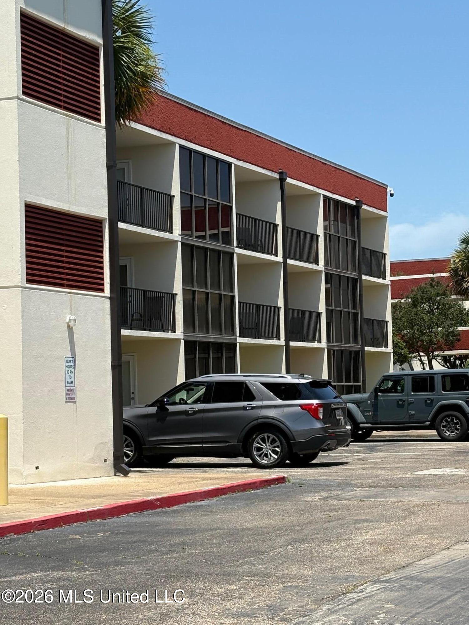 2046 Beach Boulevard Property Photo 1