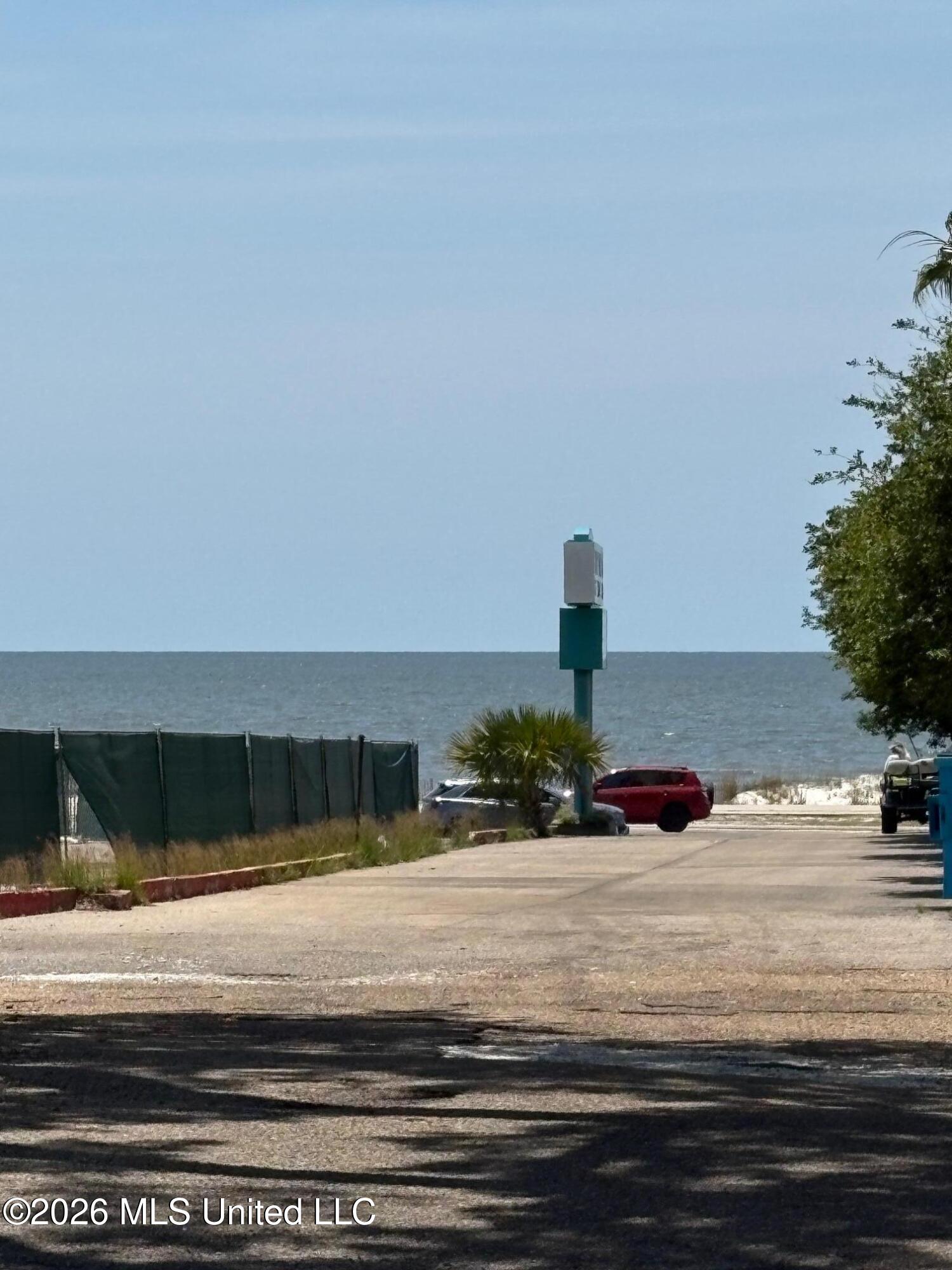 2046 Beach Boulevard Property Photo 6
