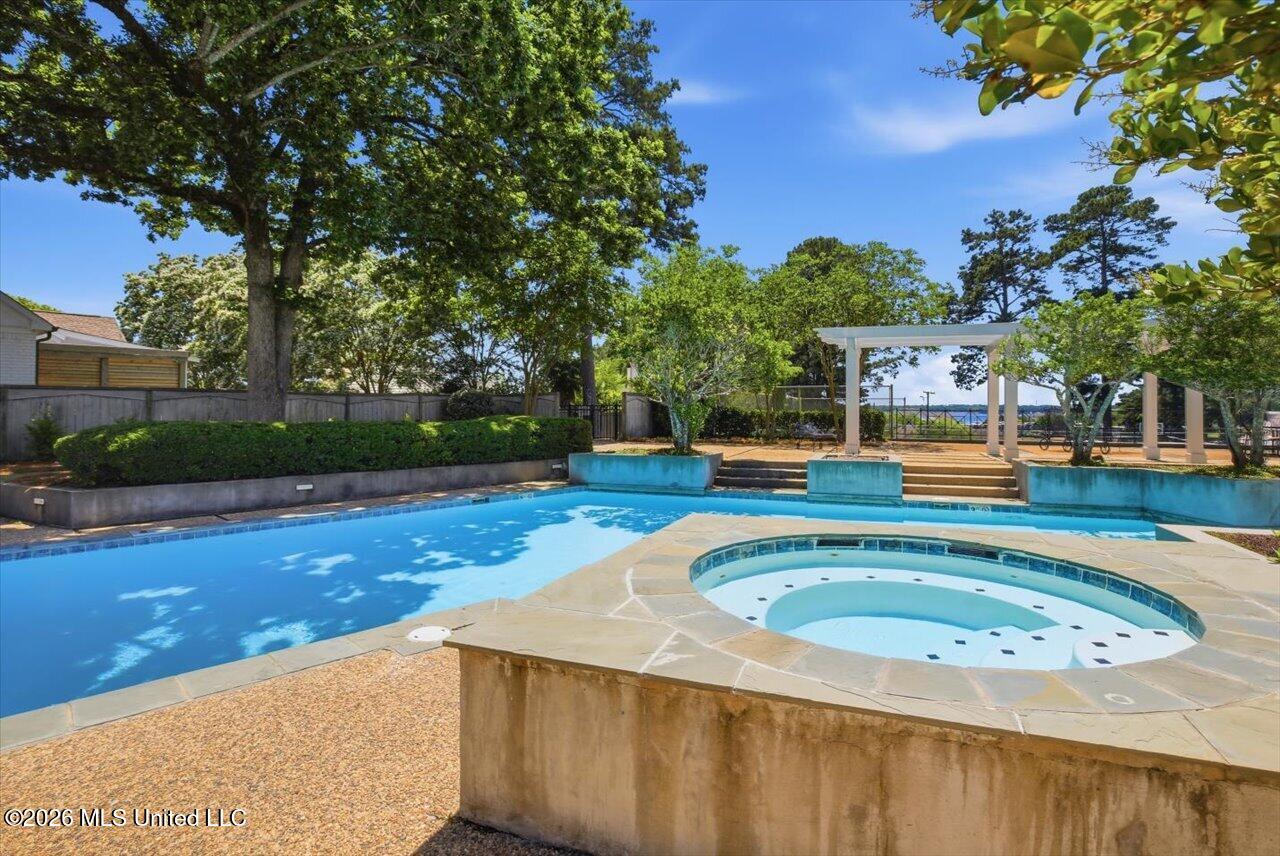 135 Winter Teal Place Property Photo 52