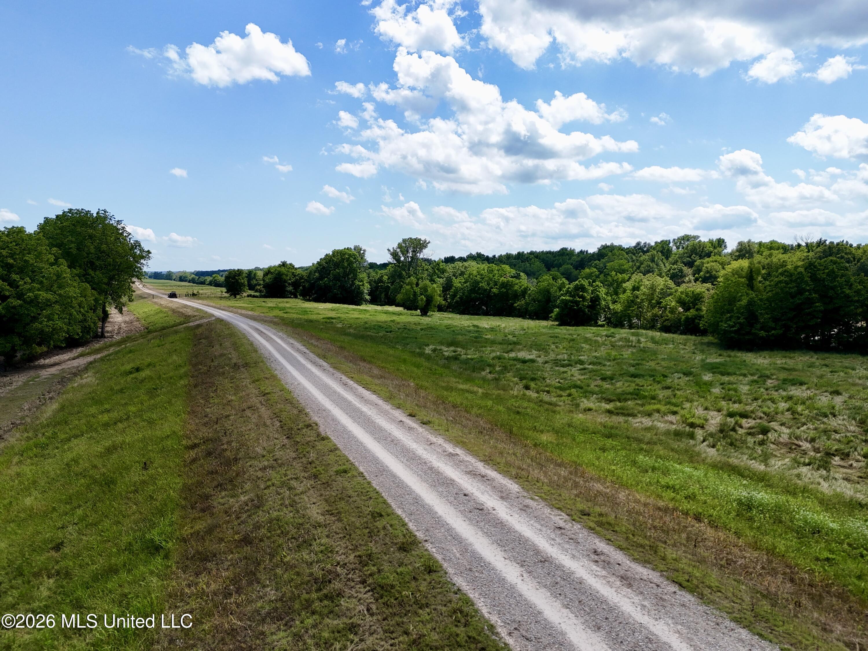 00002 Levee Maintenance Road Property Photo 9