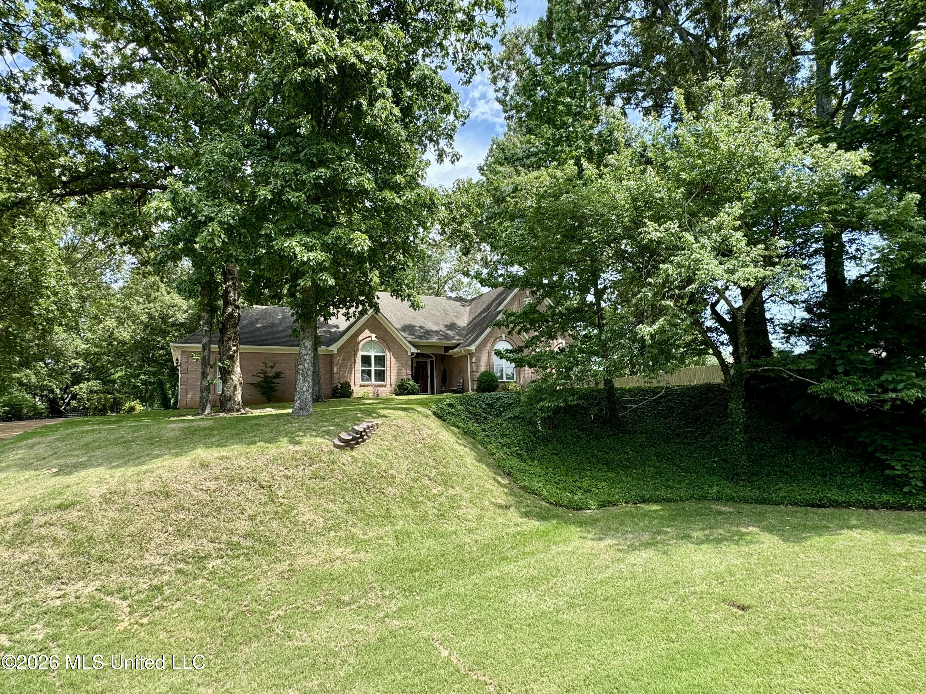 4600 Chalice Drive Property Photo 2
