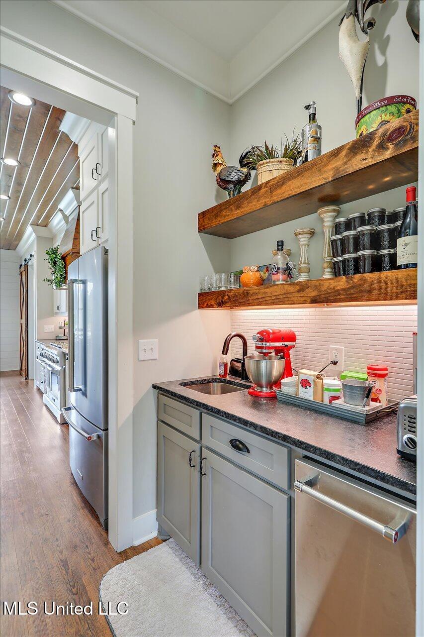 297 Barnes Road Property Photo 44