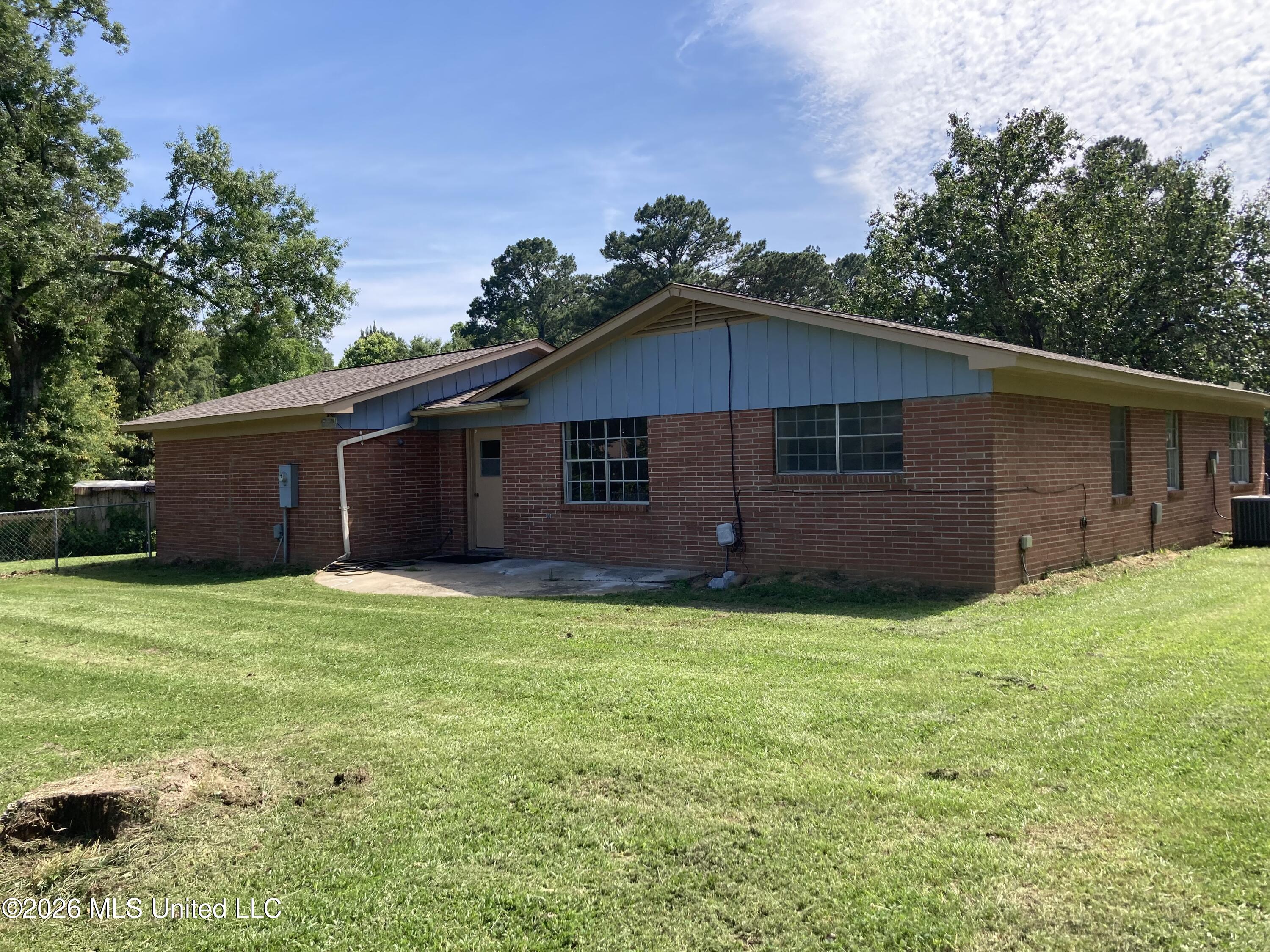 110 Bingo Circle Property Photo 3
