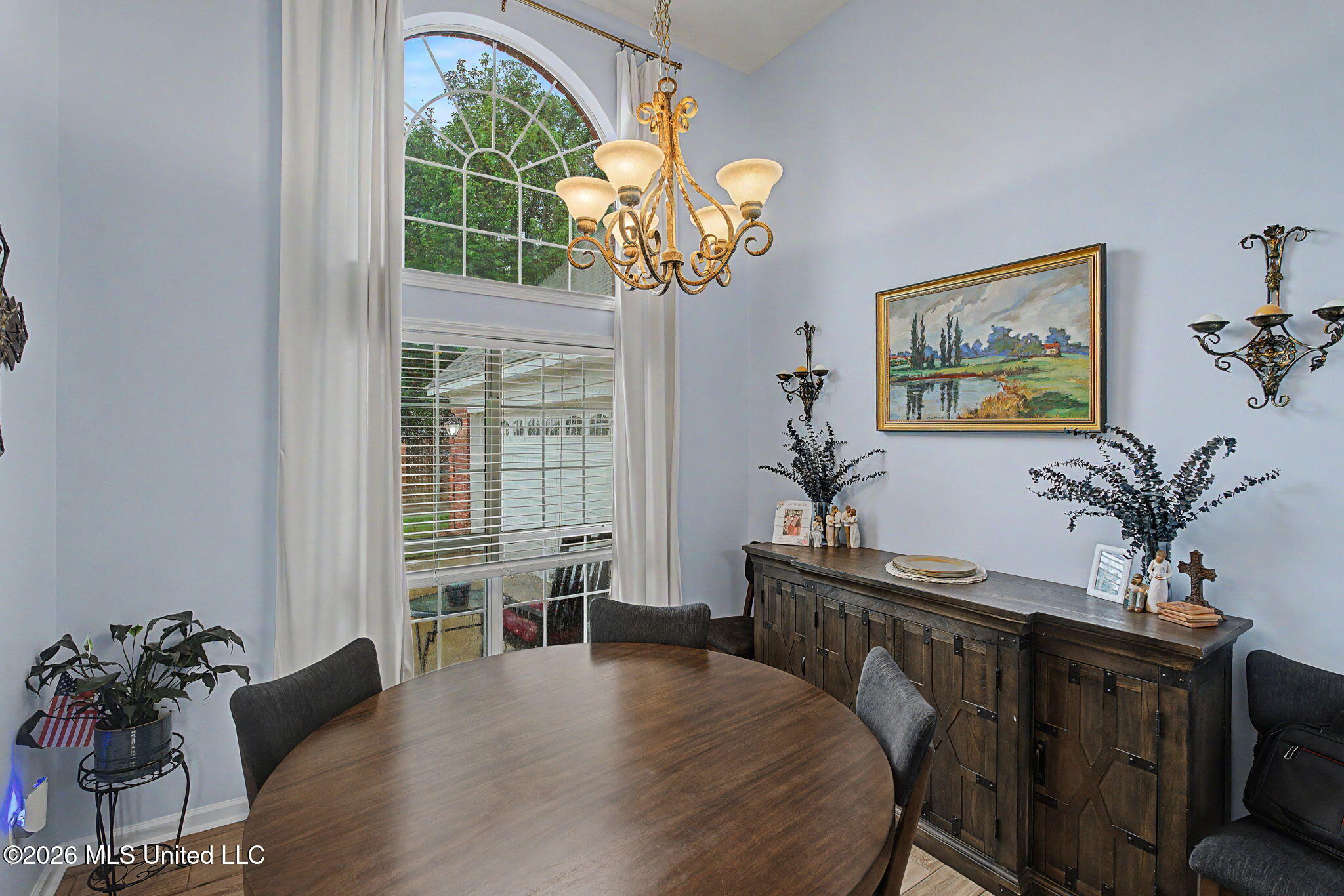 1262 Greenwich Drive Property Photo 9