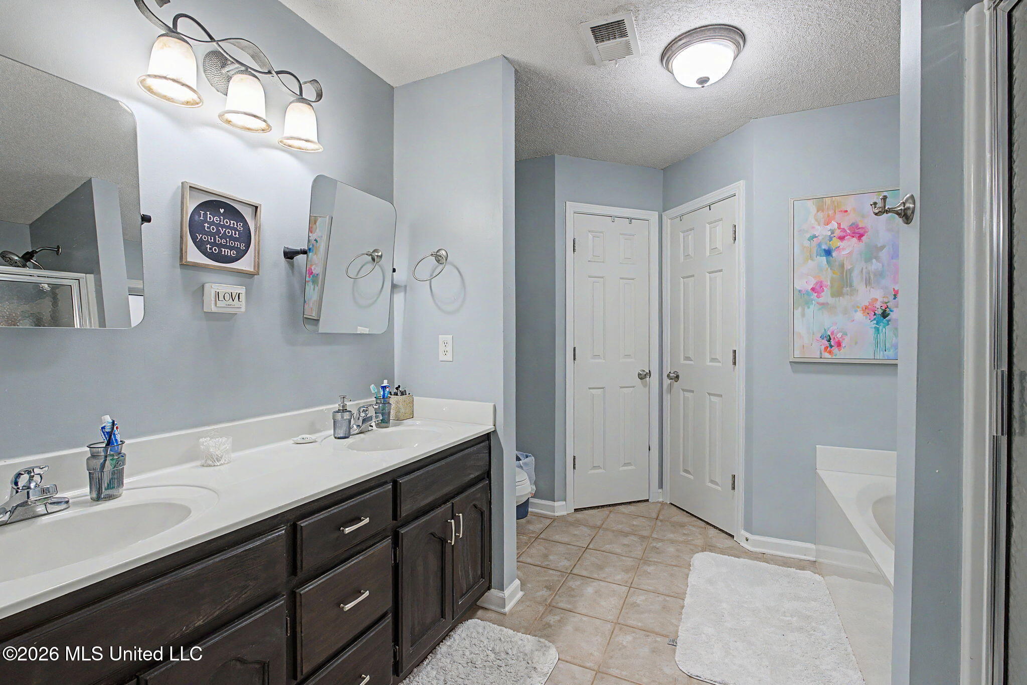 1262 Greenwich Drive Property Photo 15