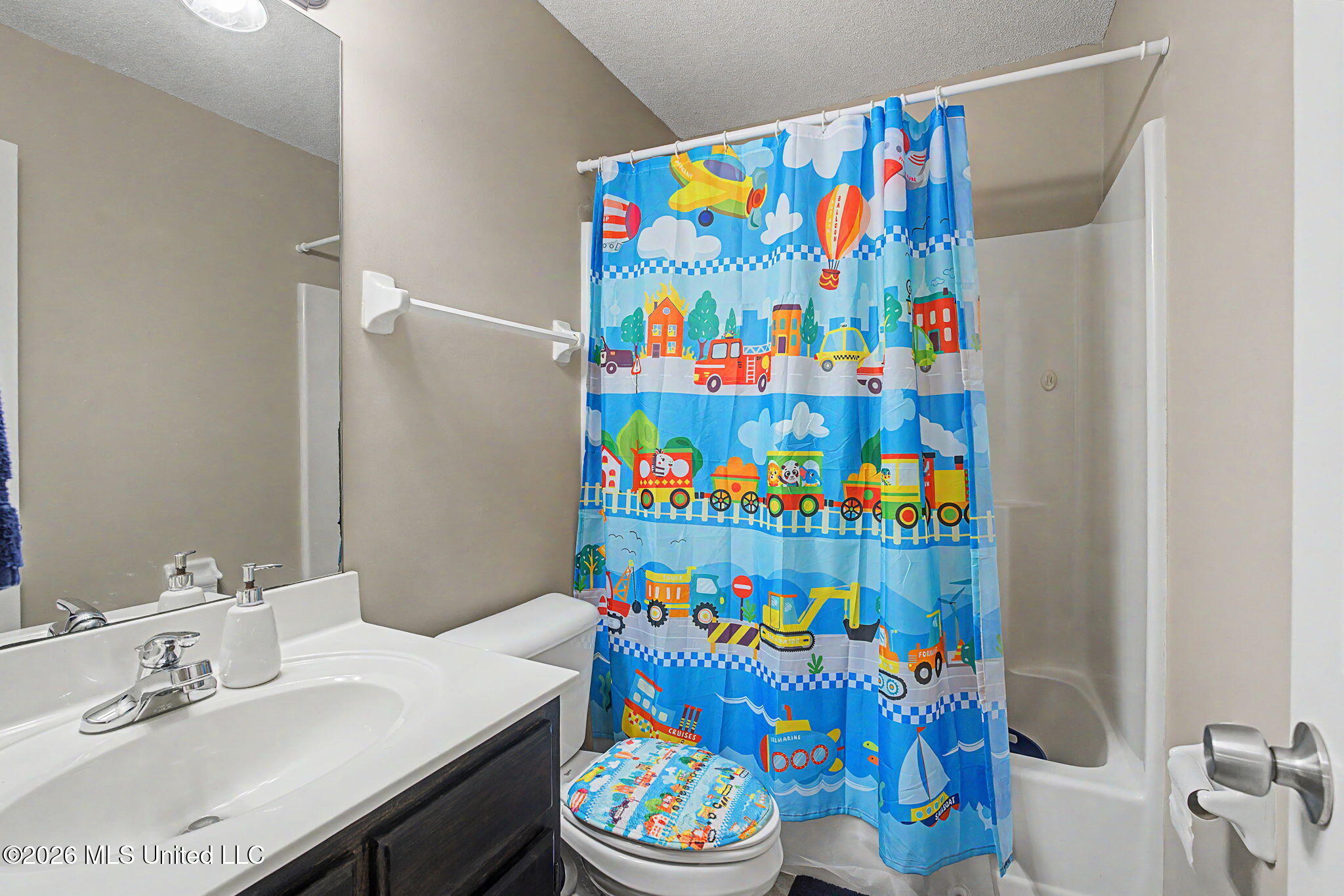 1262 Greenwich Drive Property Photo 19