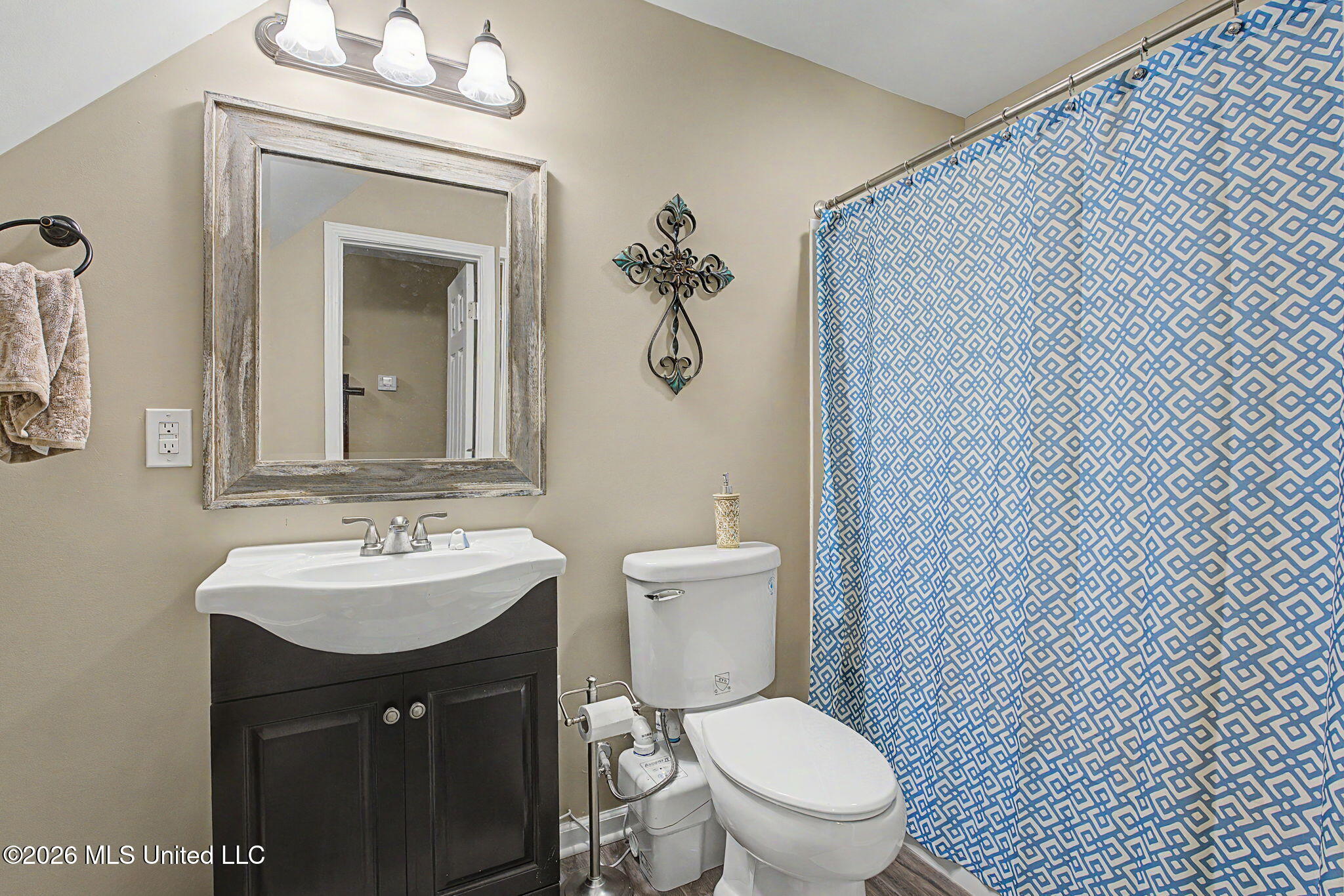 1262 Greenwich Drive Property Photo 23