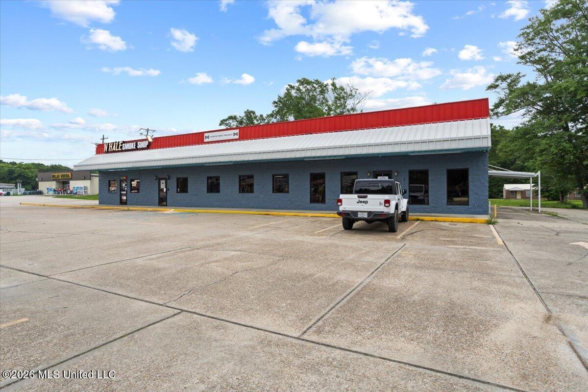 507 Front Street Property Photo 3