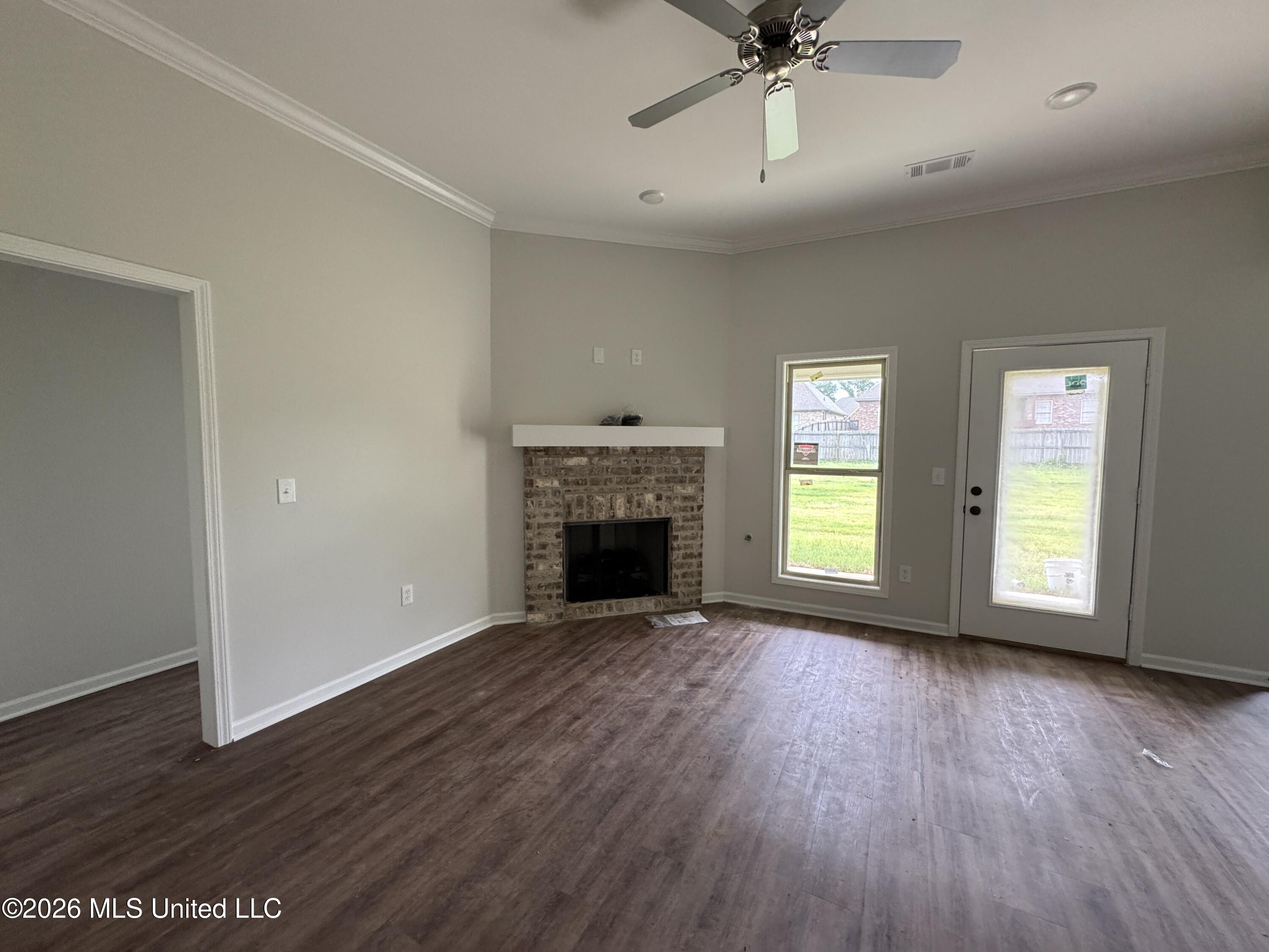 523 Stone Brook Place Property Photo 5