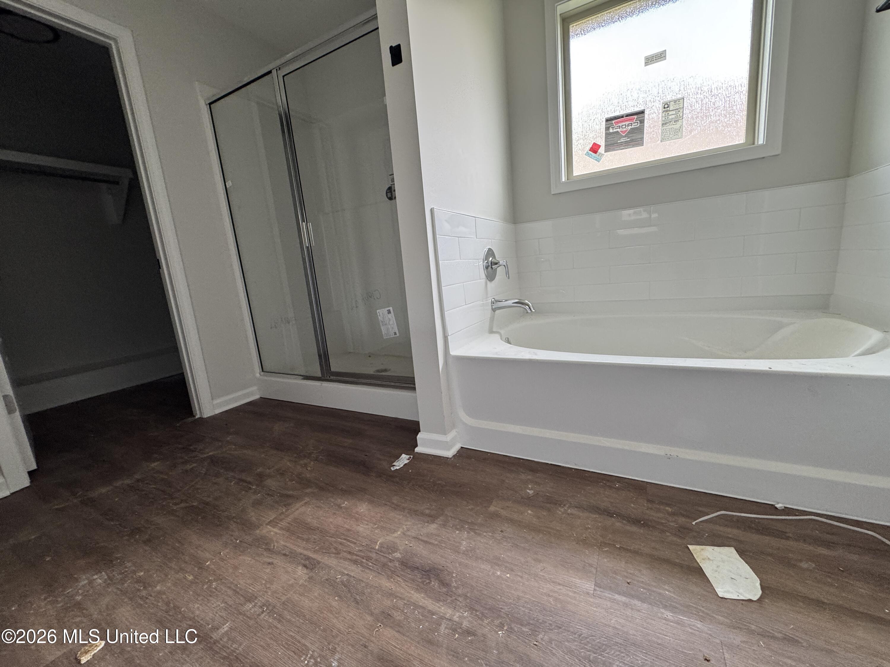 523 Stone Brook Place Property Photo 6