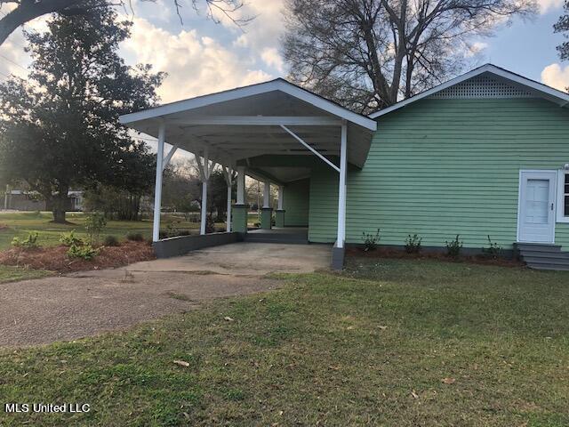 534 Simpson Highway 149 Property Photo 4