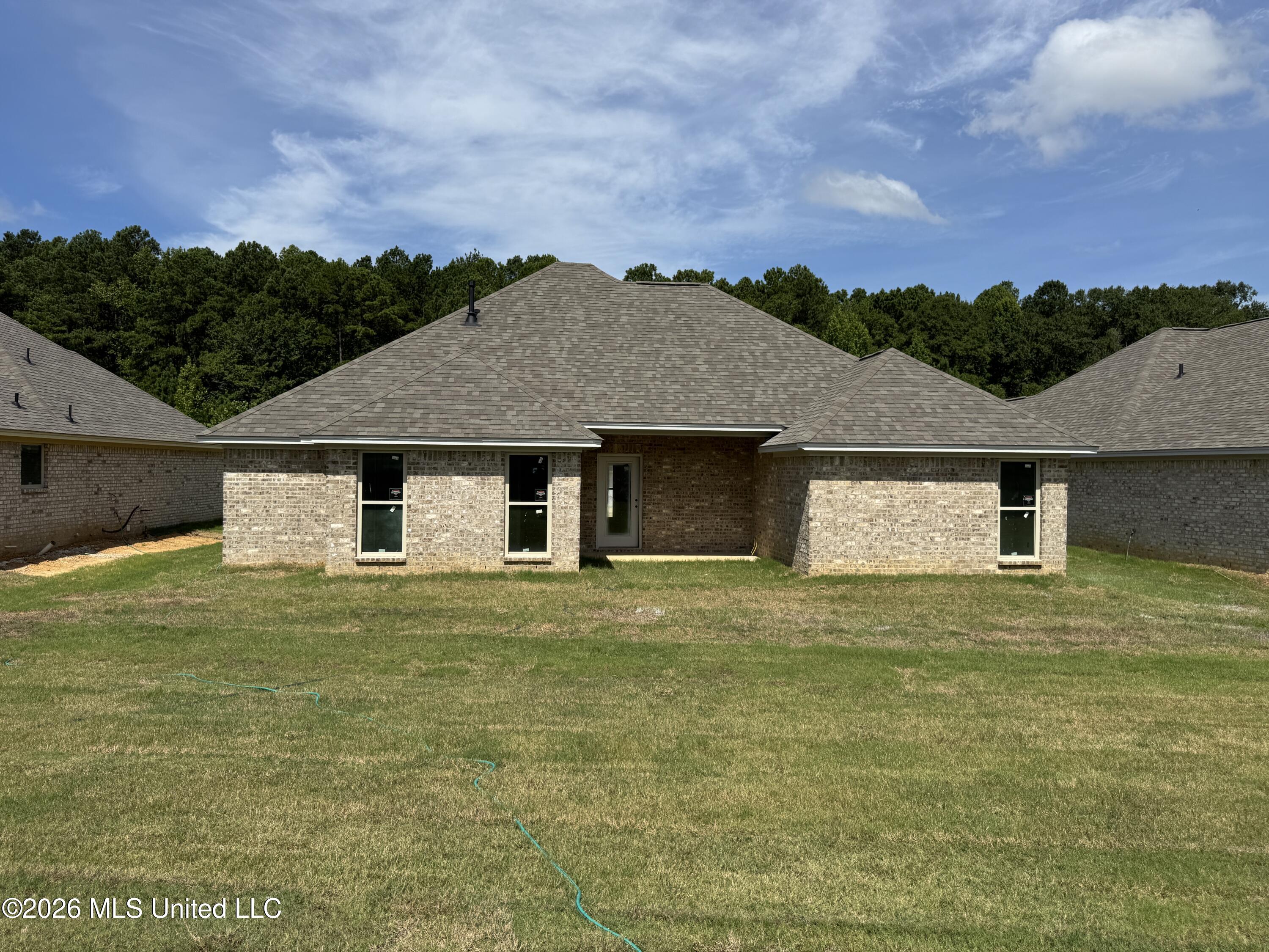 525 Stone Brook Place Property Photo 10