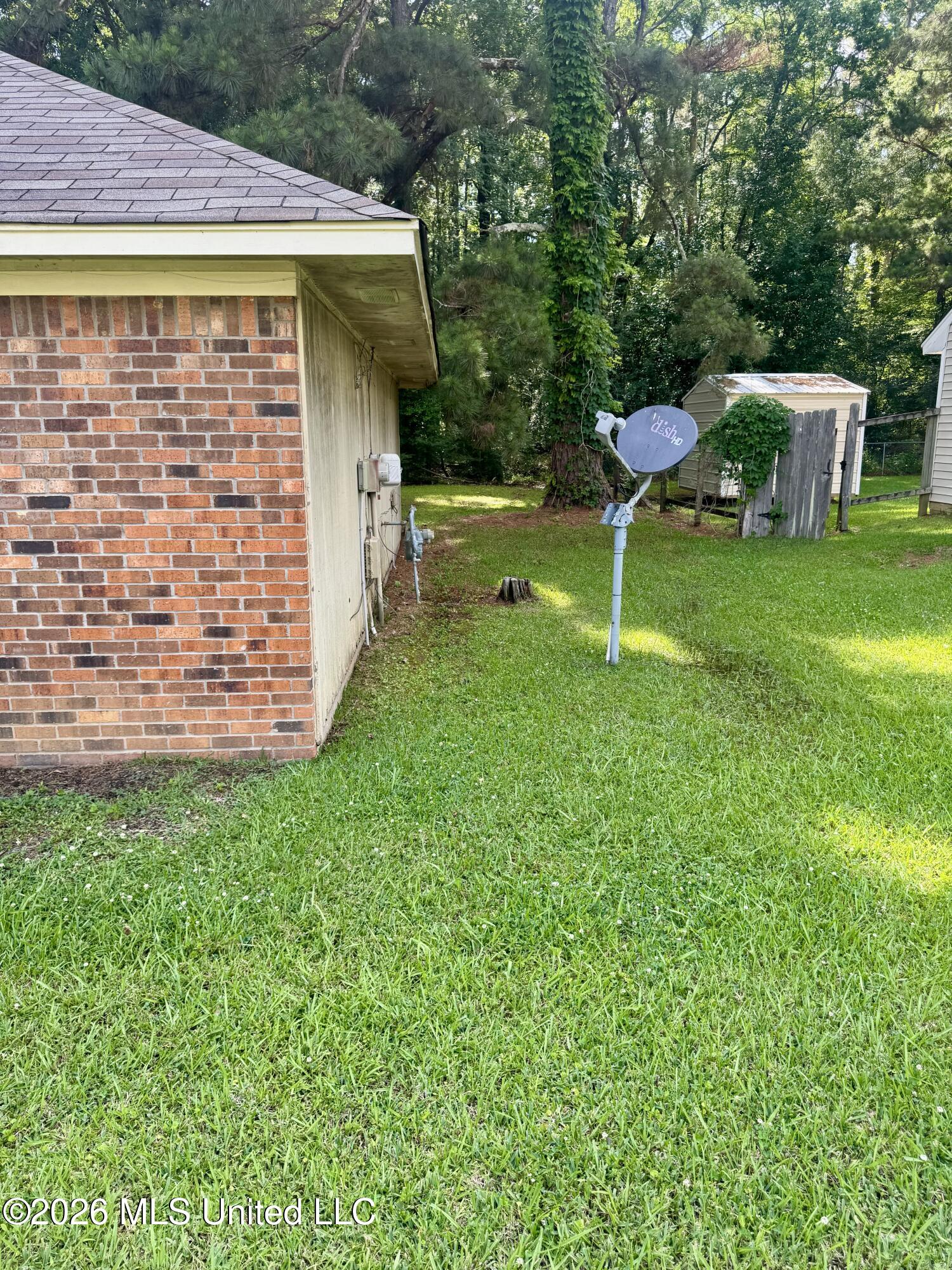 3927 Lost Lake Circle Property Photo 4