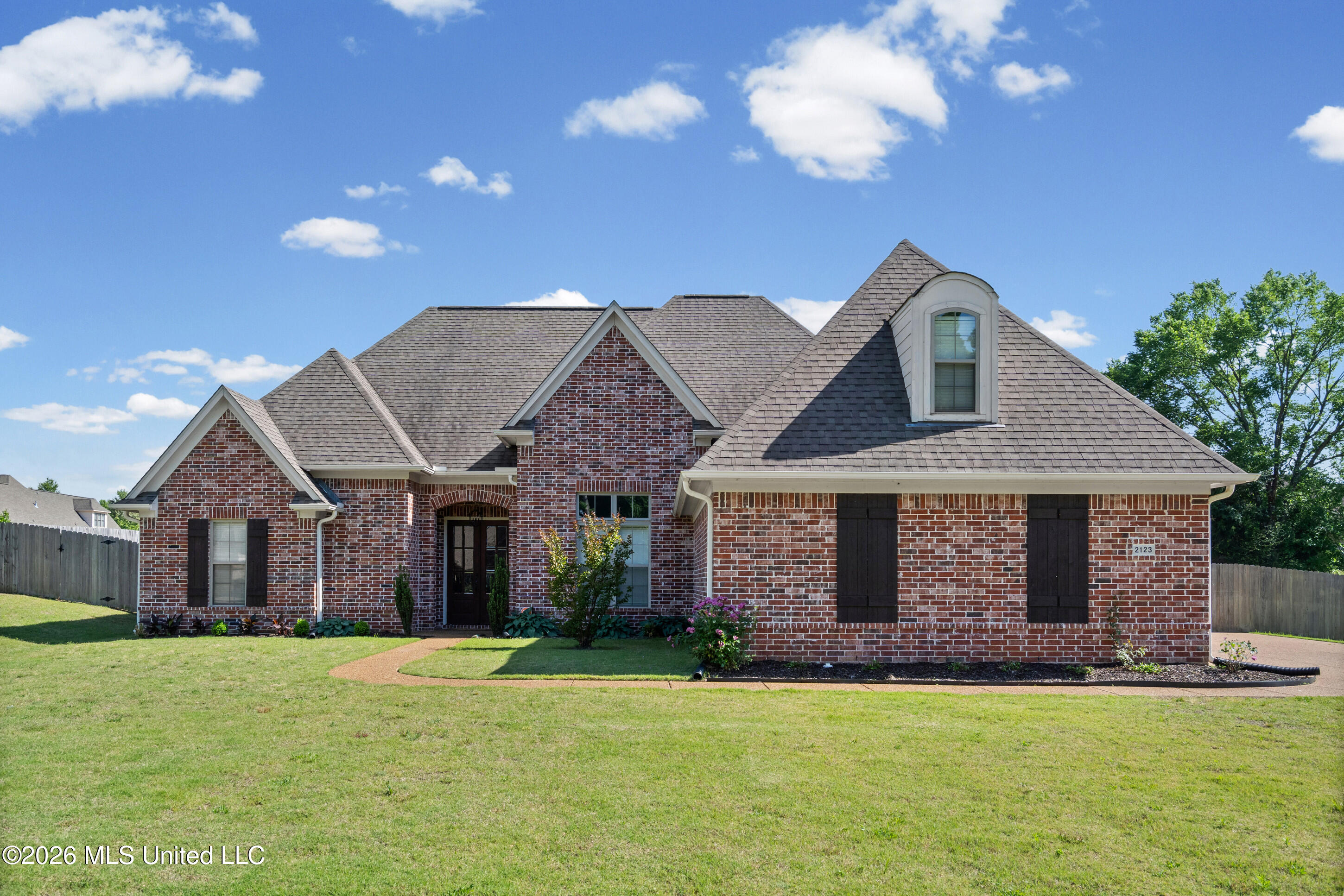 2123 College Road Property Photo 1