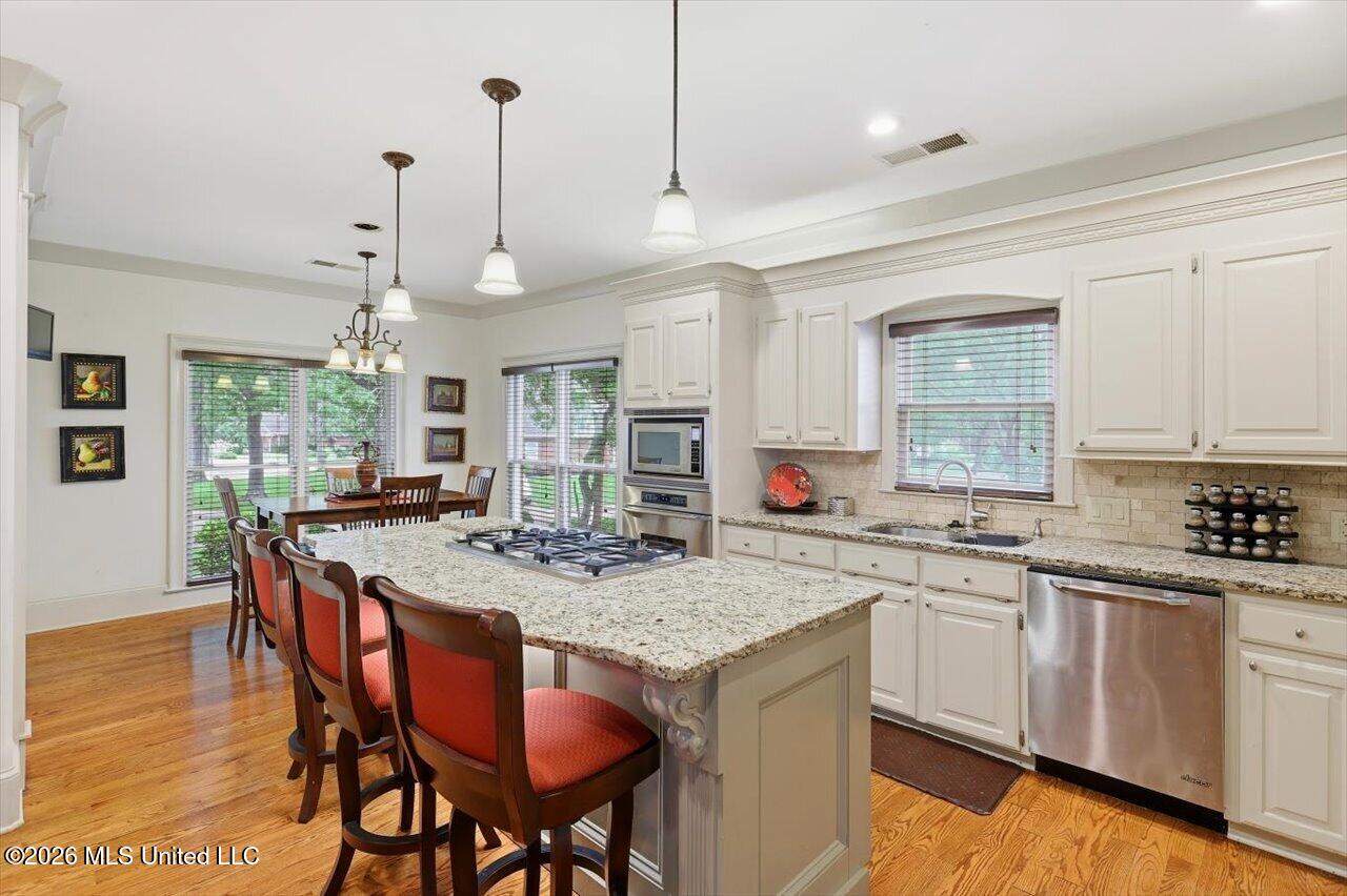 301 Feather Glen Property Photo 10
