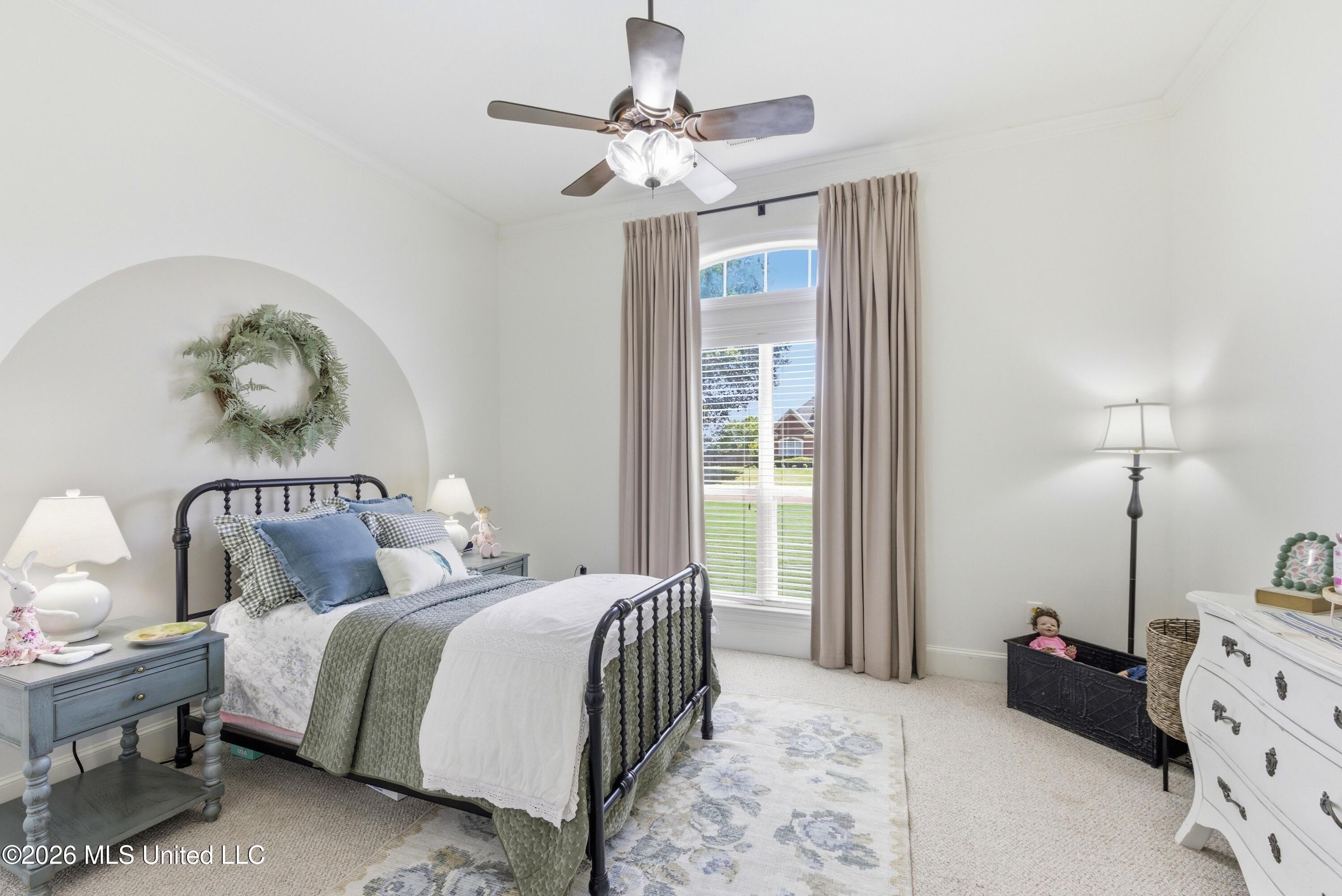 2582 Dickens Place Drive Property Photo 27