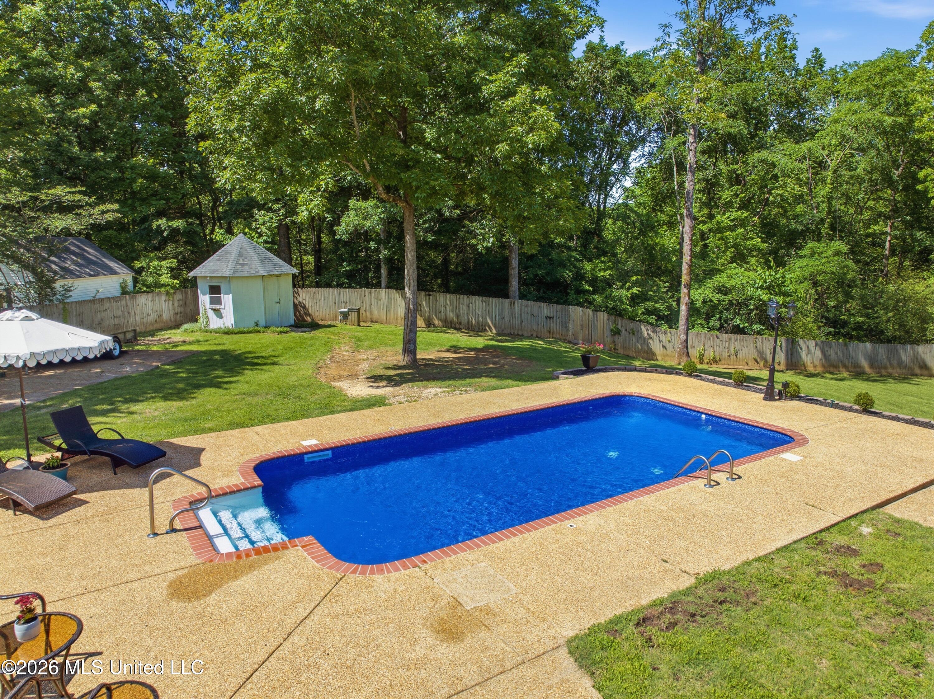2582 Dickens Place Drive Property Photo 41