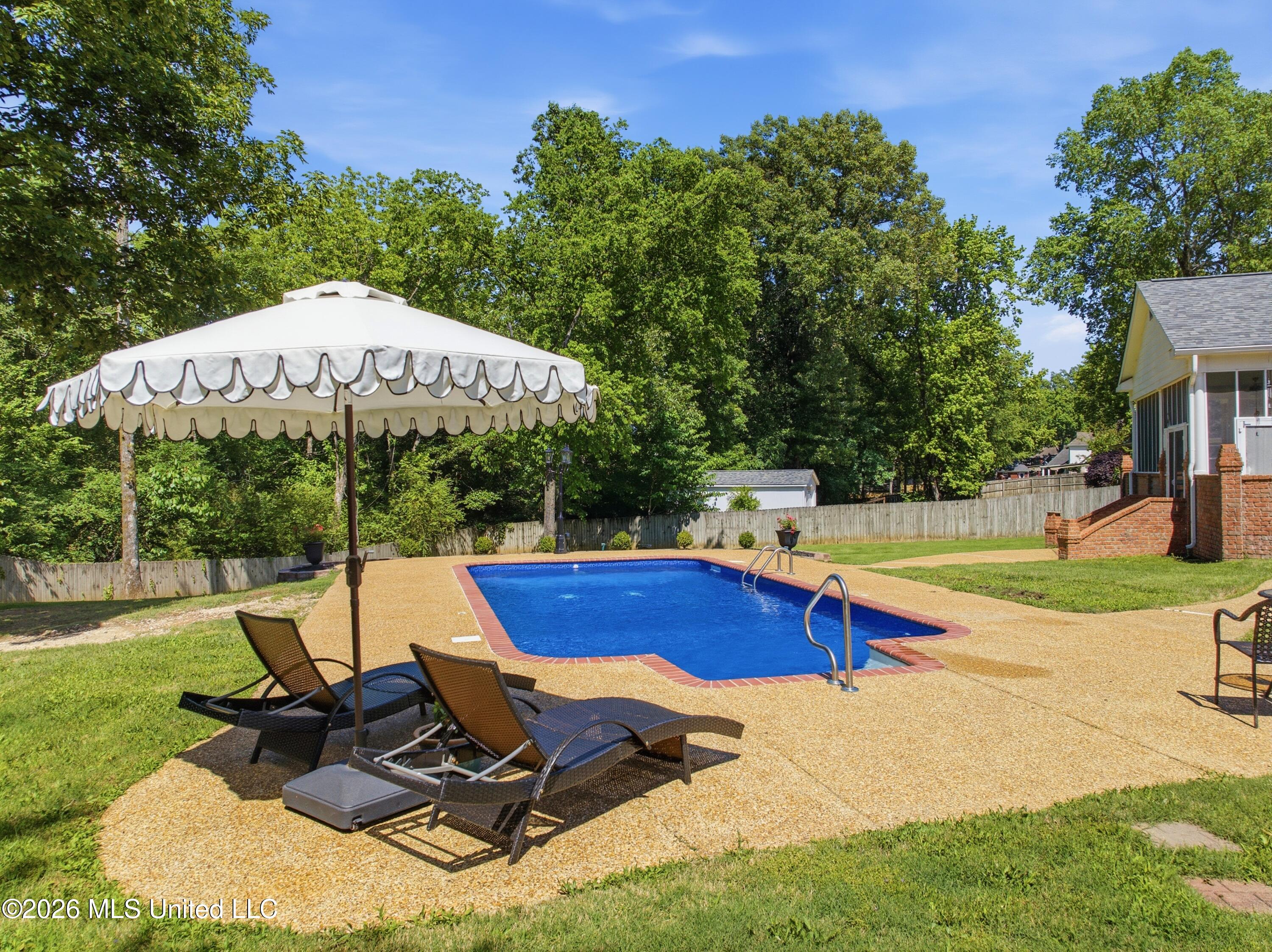 2582 Dickens Place Drive Property Photo 42