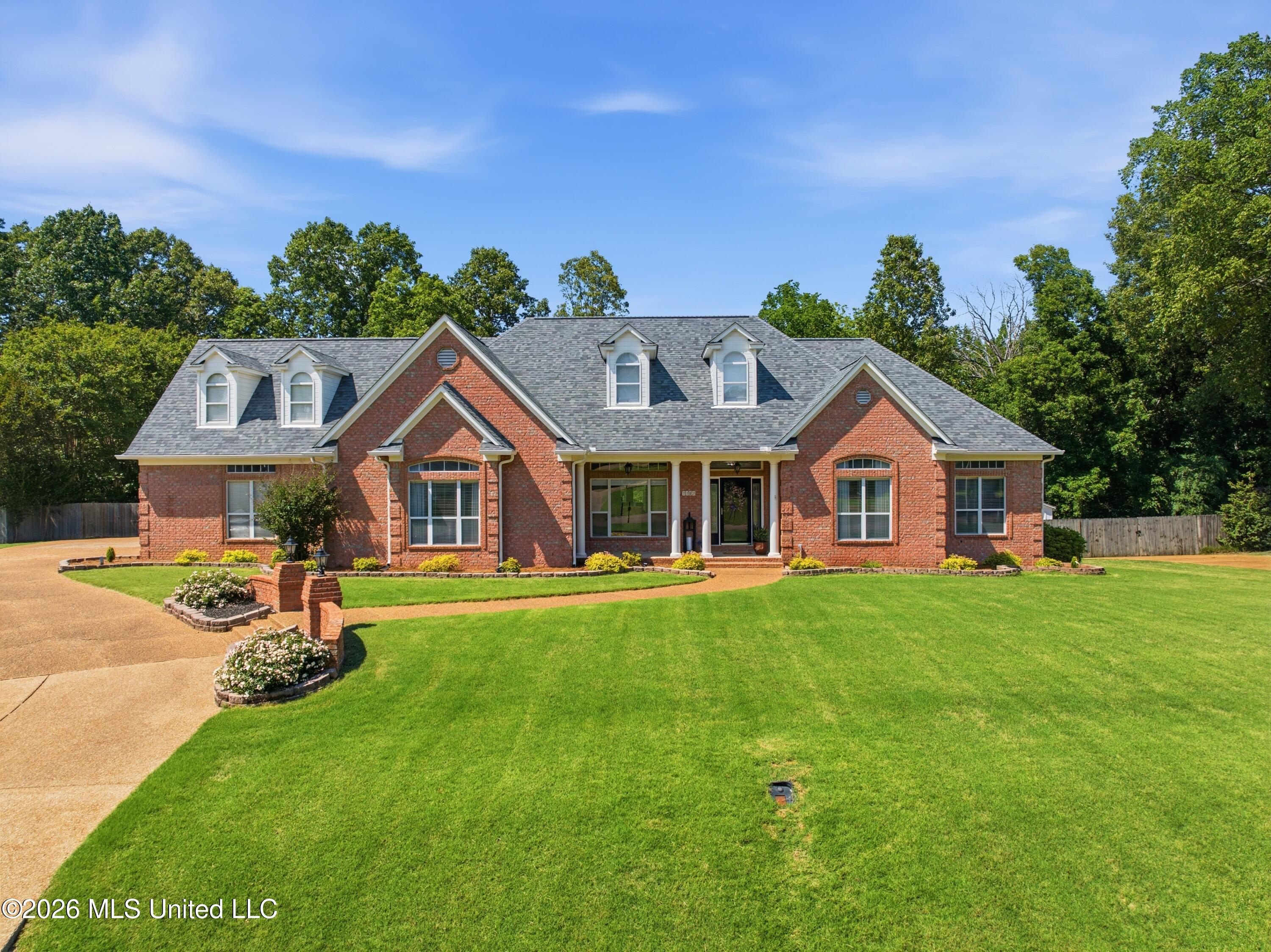 2582 Dickens Place Drive Property Photo 59
