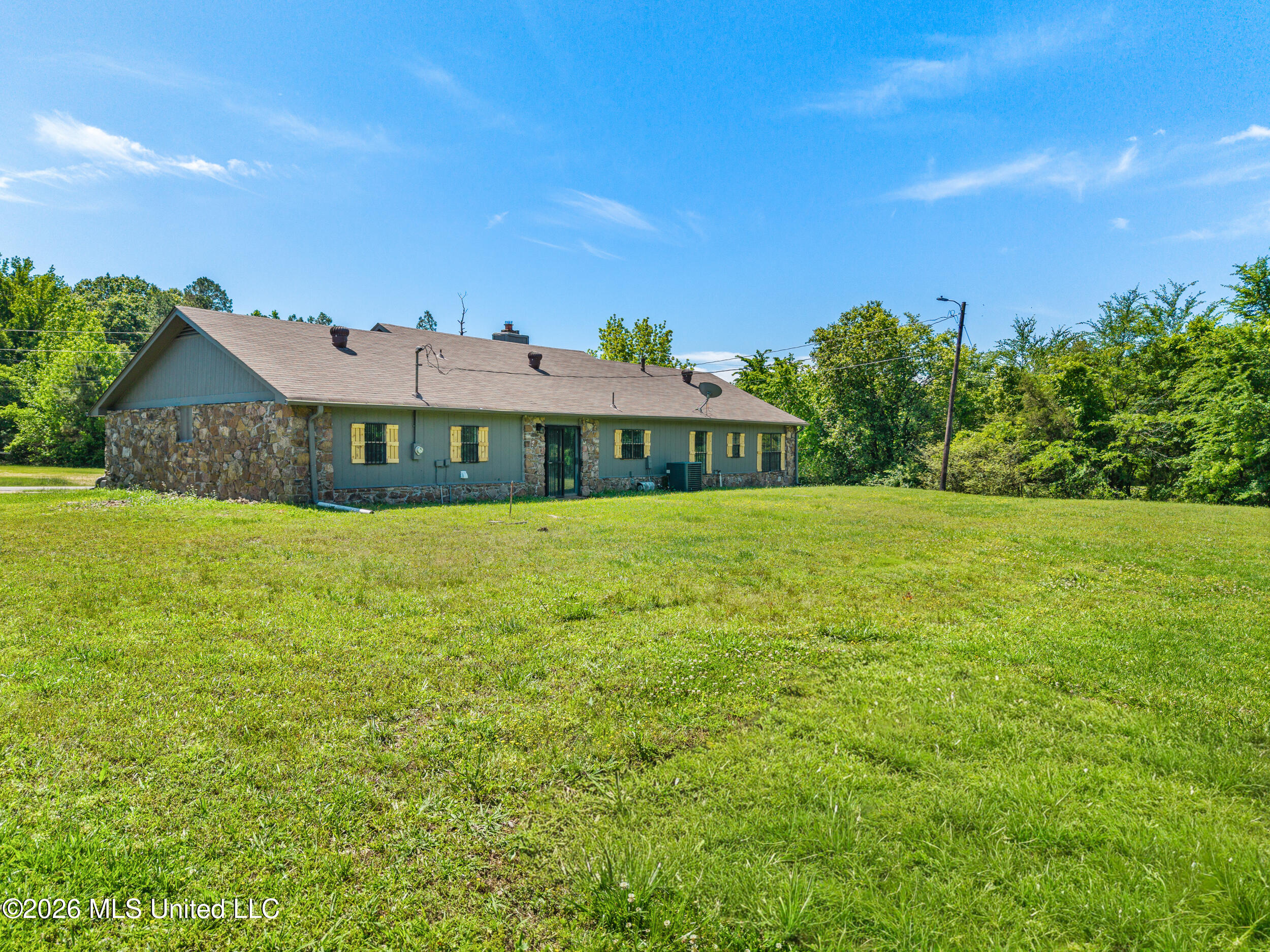 816 Chulahoma Road Property Photo 4