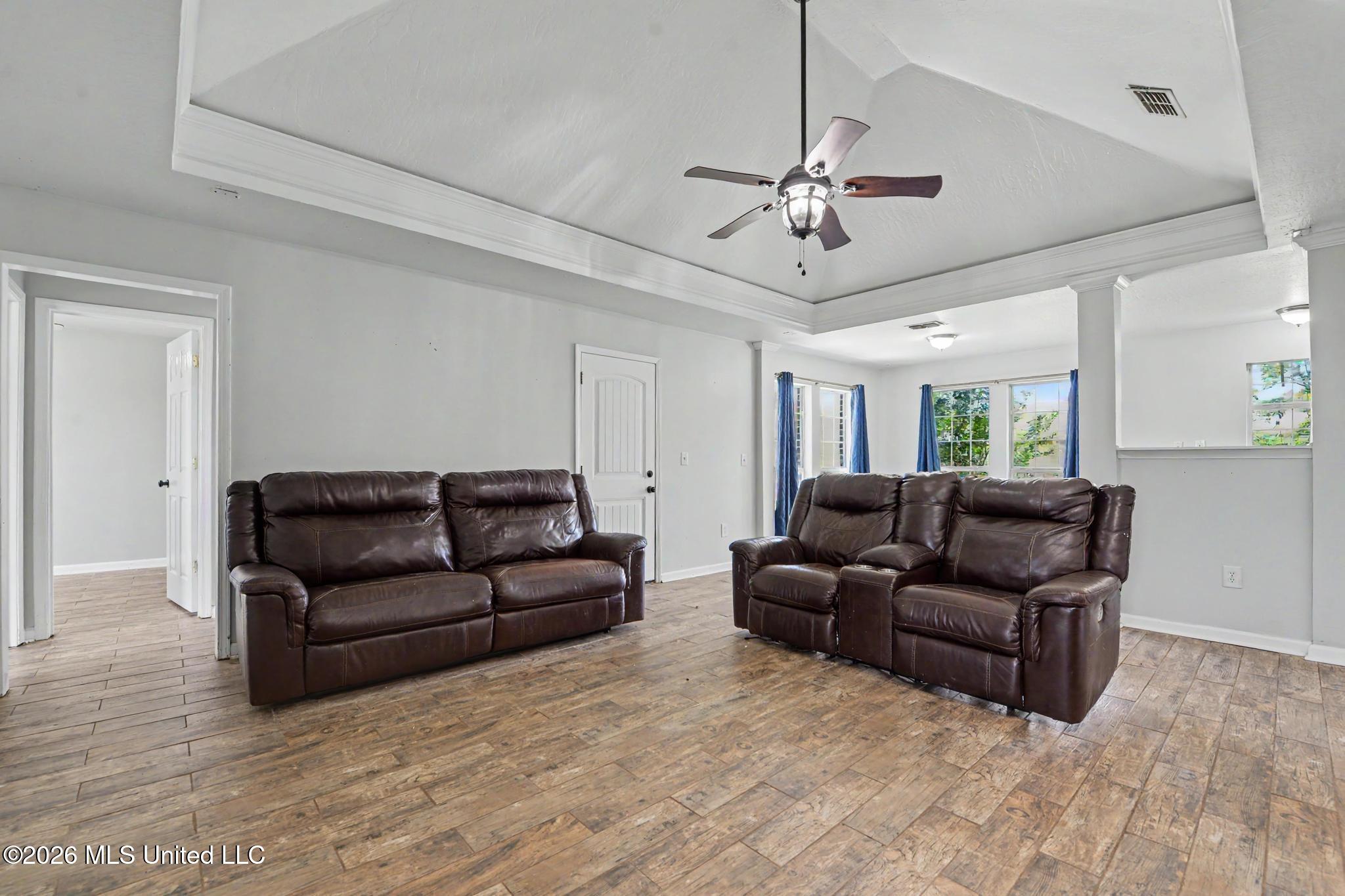 10165 Melody Lane Property Photo 3